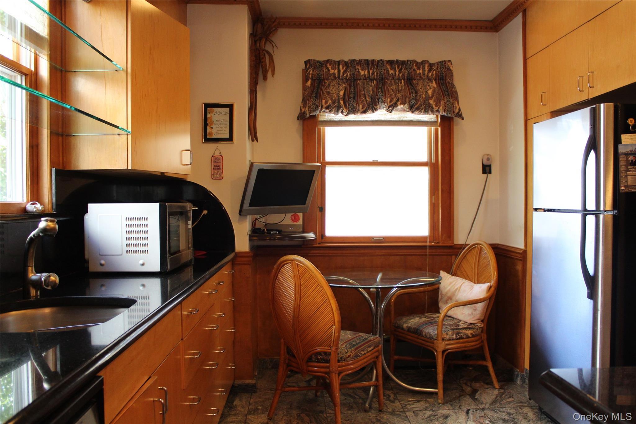 Single Family 225th Street Queens, NY 11413, MLS-1040643-4