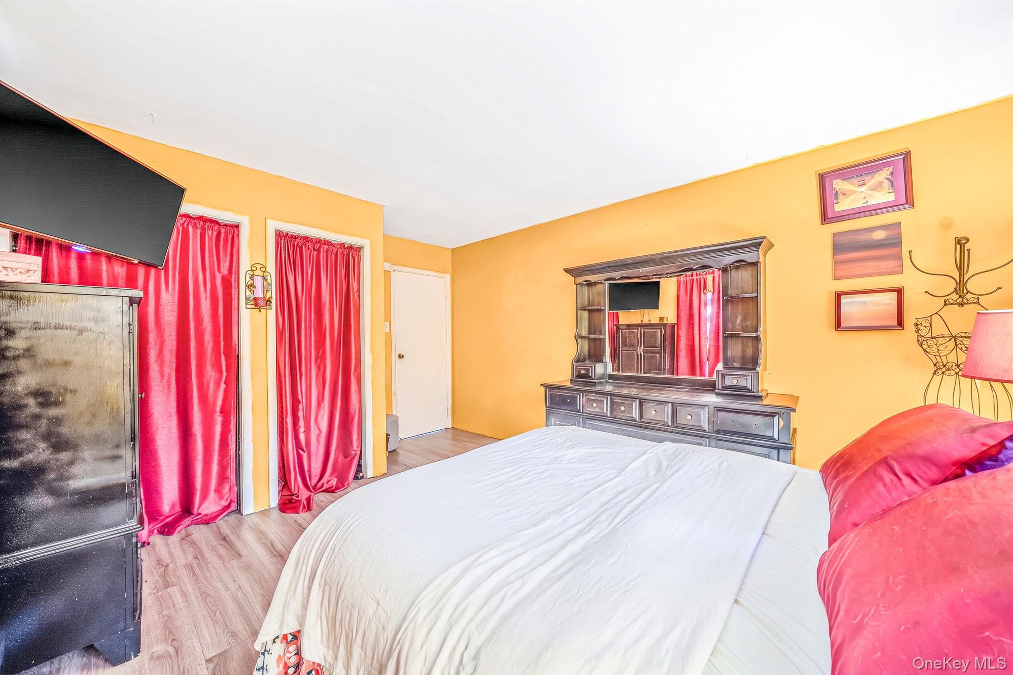 Single Family Cherokee Drive Suffolk County, NY 11706, MLS-1040654-13