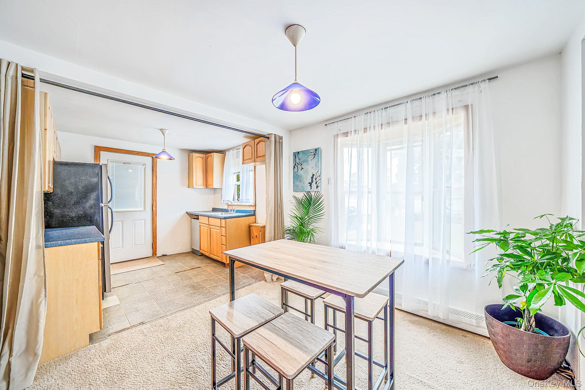 Single Family Cherokee Drive Suffolk County, NY 11706, MLS-1040654-18