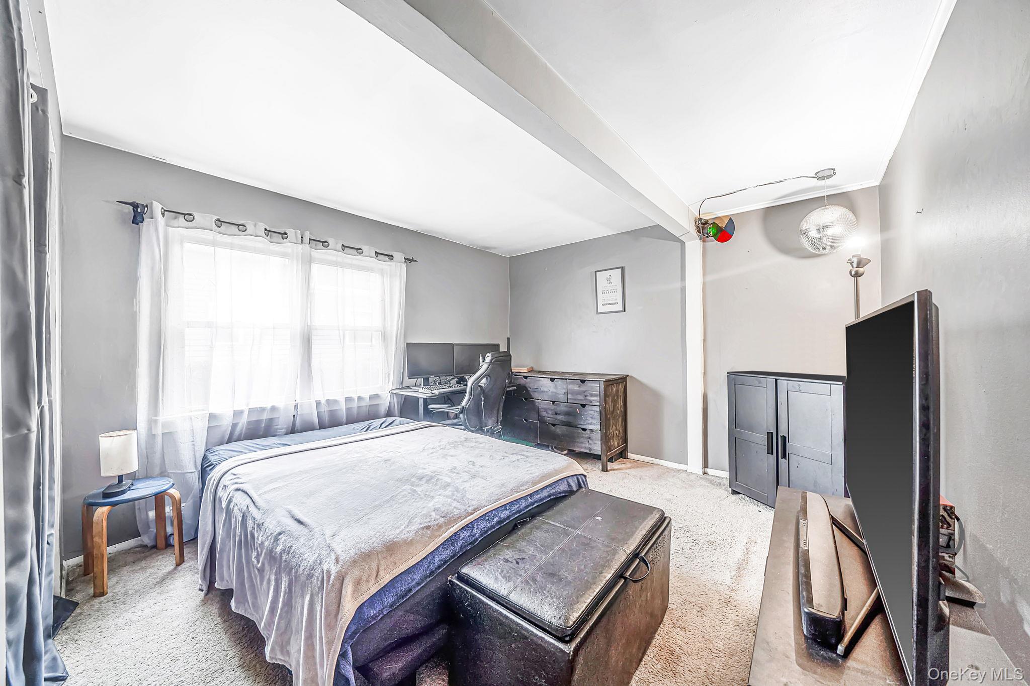 Single Family Cherokee Drive Suffolk County, NY 11706, MLS-1040654-29