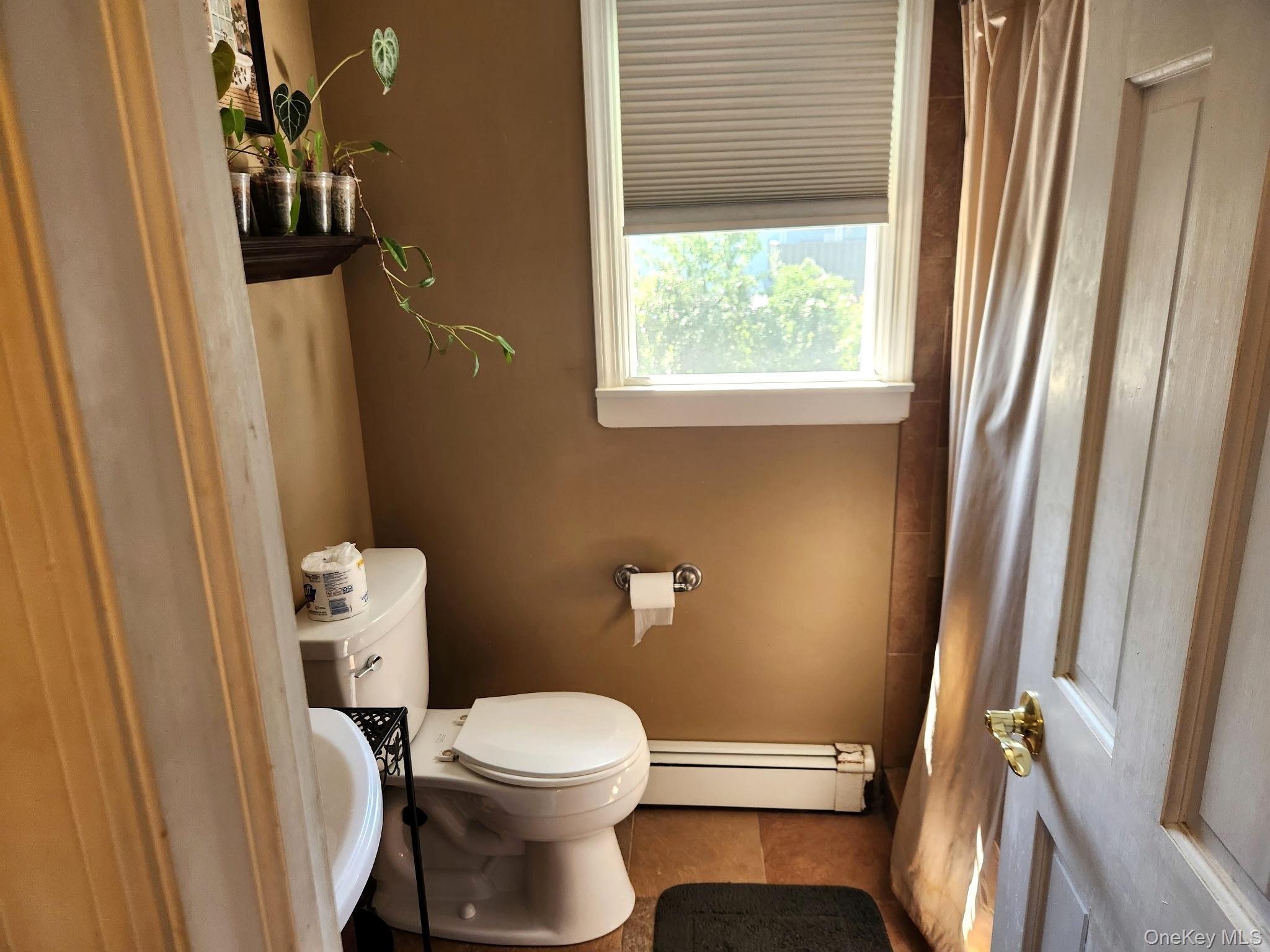 Single Family N Hamilton Avenue  Suffolk County, NY 11757, MLS-1040655-12
