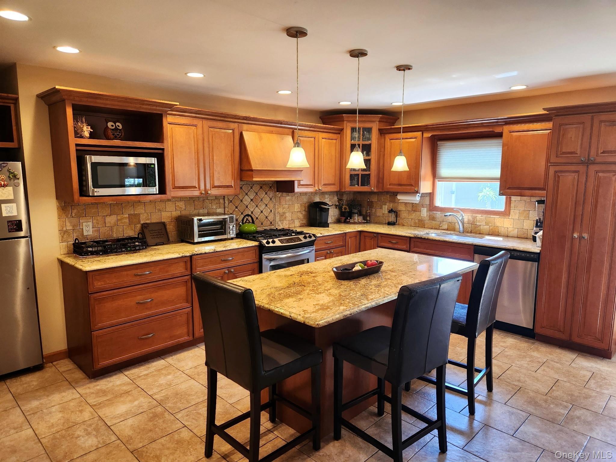 Single Family N Hamilton Avenue Suffolk County, NY 11757, MLS-1040655-5