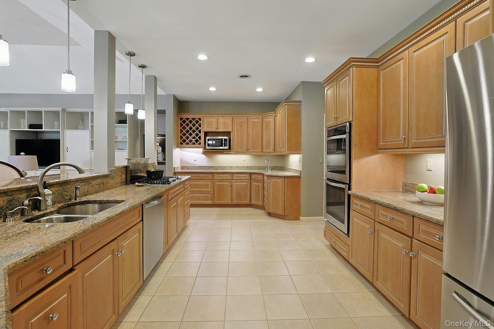 Single Family Marycrest Road  Rockland County, NY 10994, MLS-1040656-12