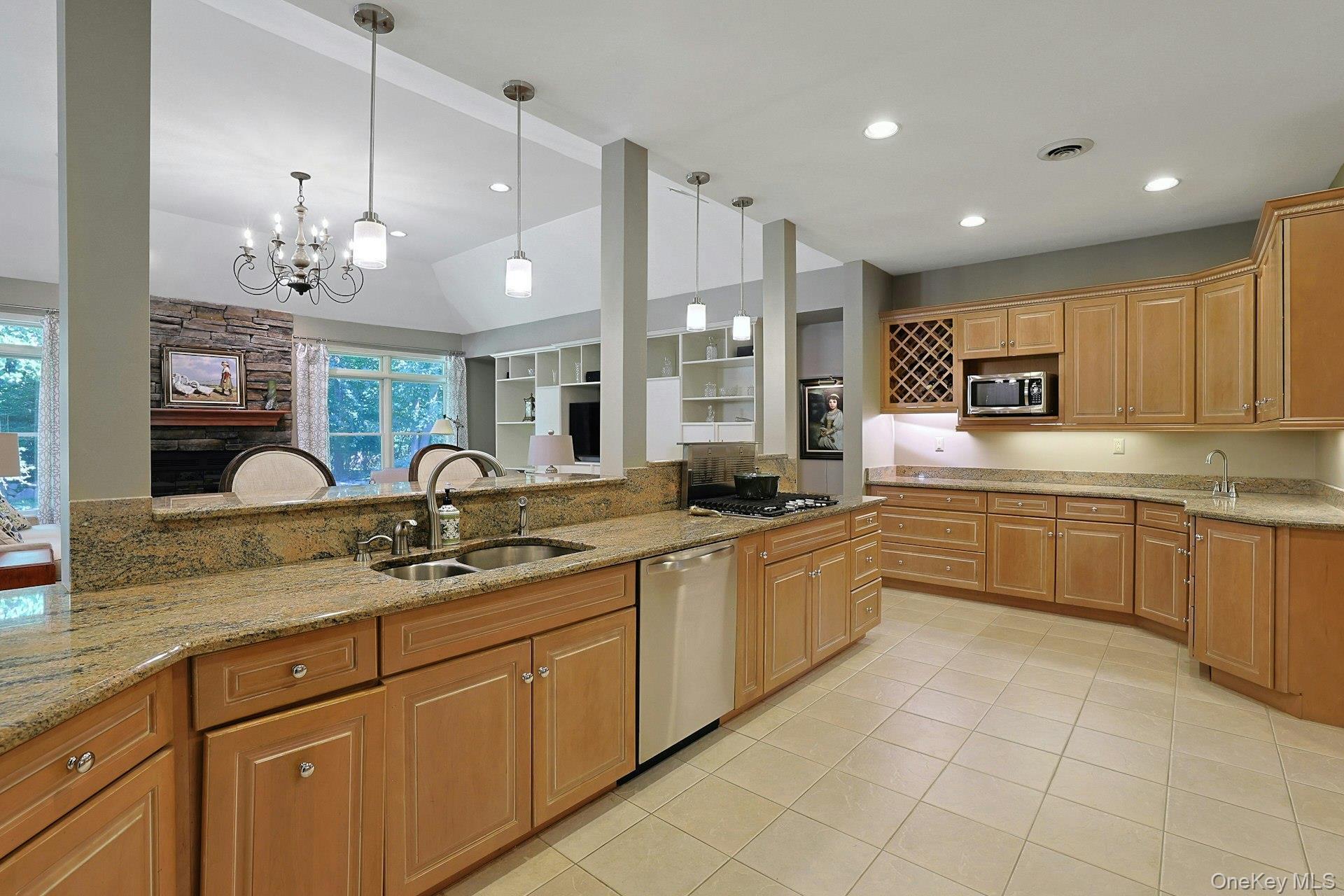 Single Family Marycrest Road  Rockland County, NY 10994, MLS-1040656-13