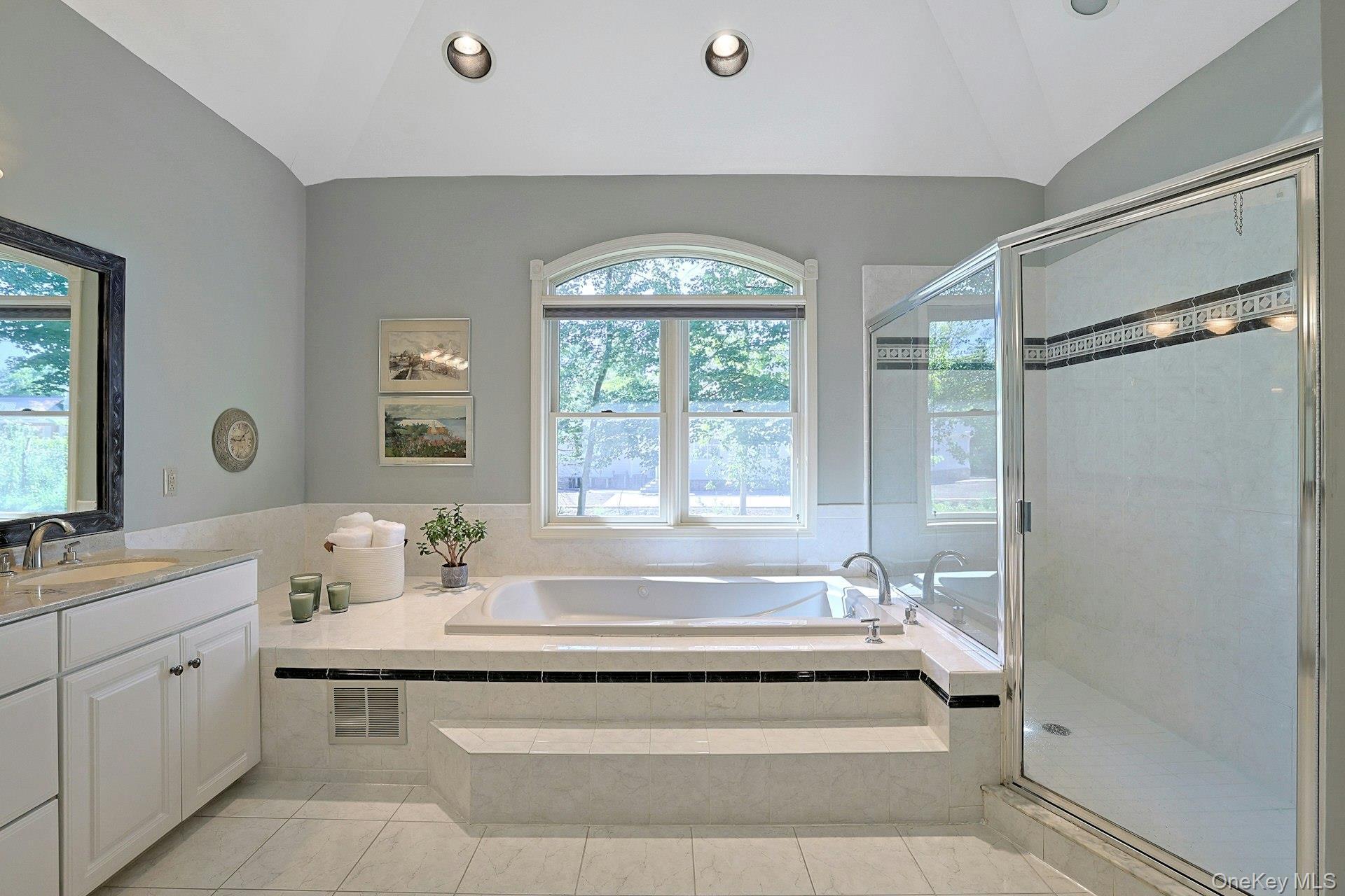 Single Family Marycrest Road  Rockland County, NY 10994, MLS-1040656-24