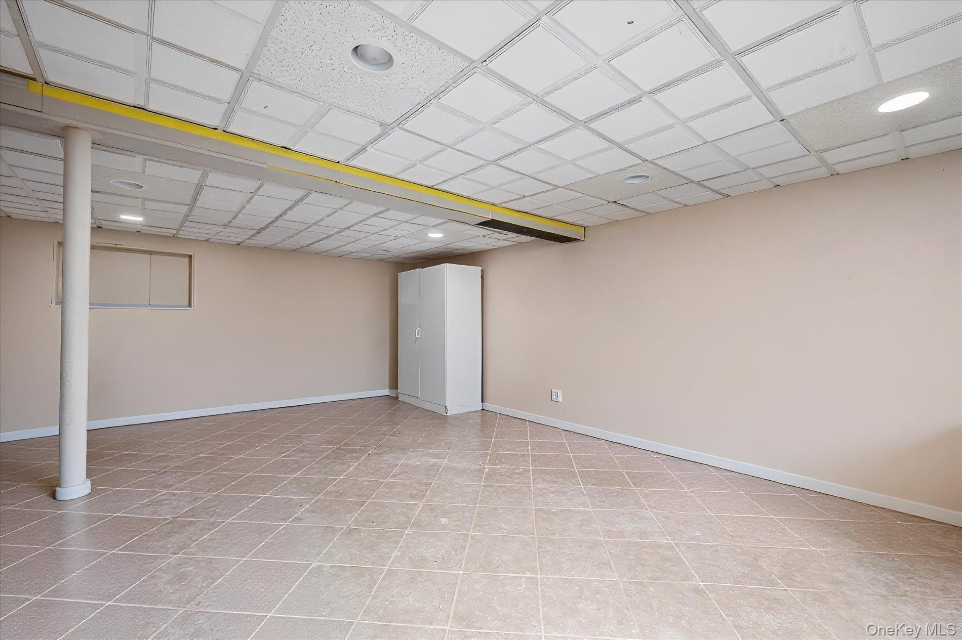 Single Family Brooklyn Avenue Nassau County, NY 11762, MLS-1040692-18