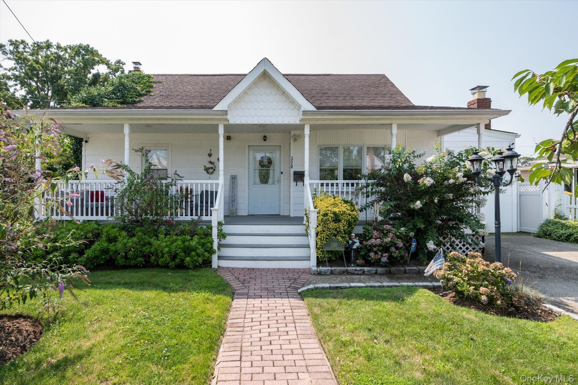 Single Family Brooklyn Avenue Nassau County, NY 11762, MLS-1040692-2