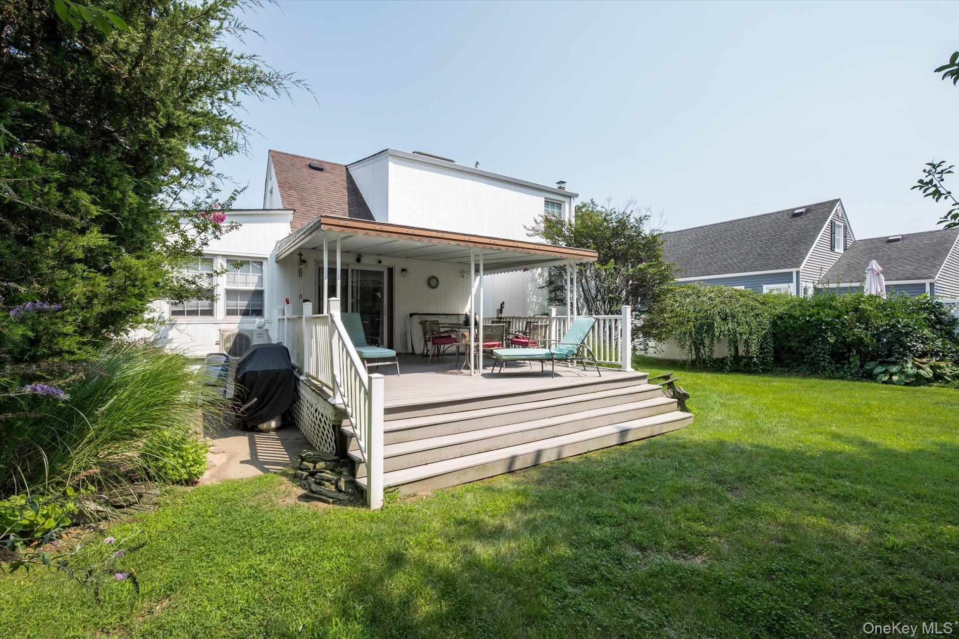 Single Family Brooklyn Avenue Nassau County, NY 11762, MLS-1040692-21
