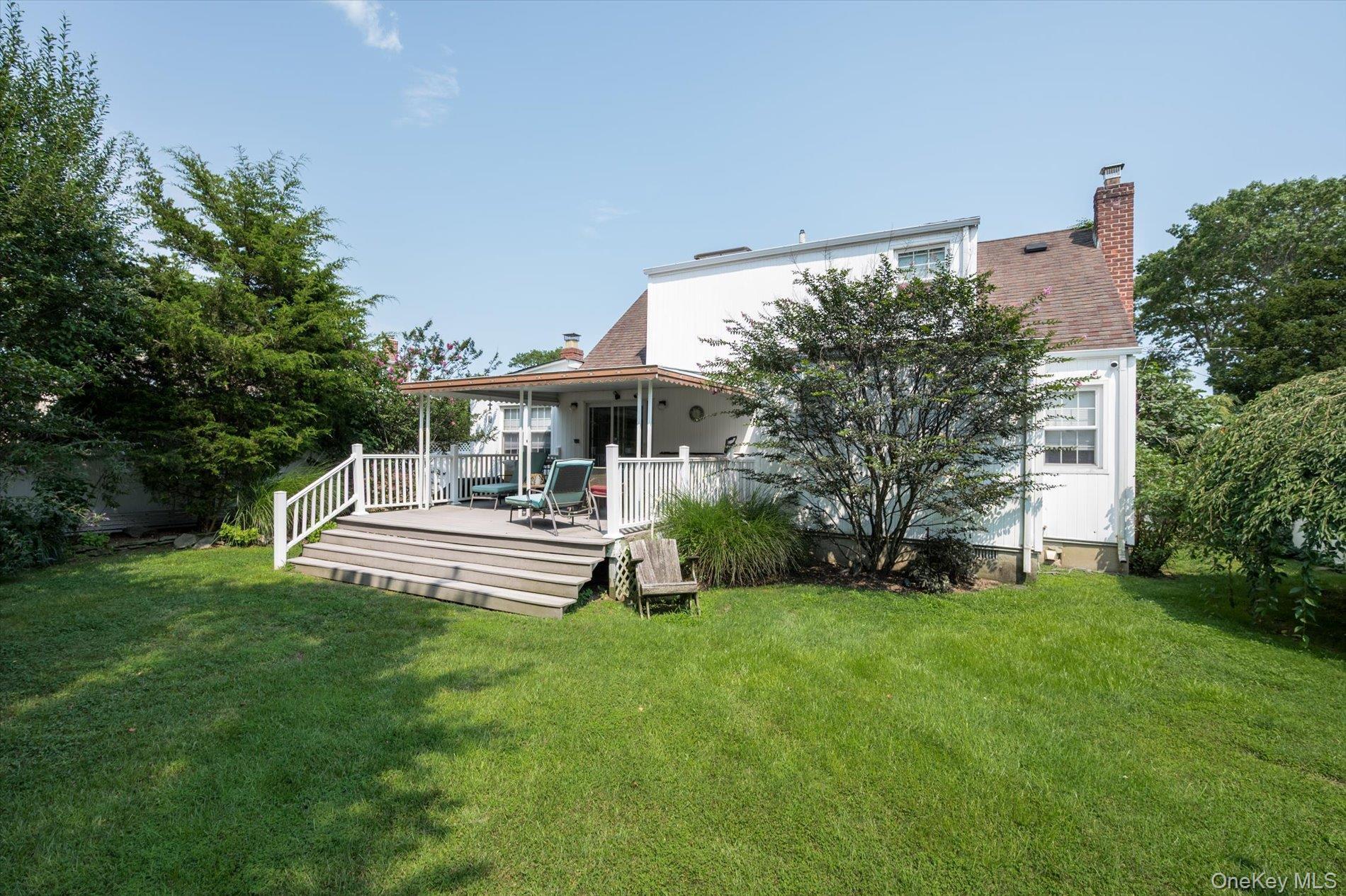 Single Family Brooklyn Avenue Nassau County, NY 11762, MLS-1040692-22