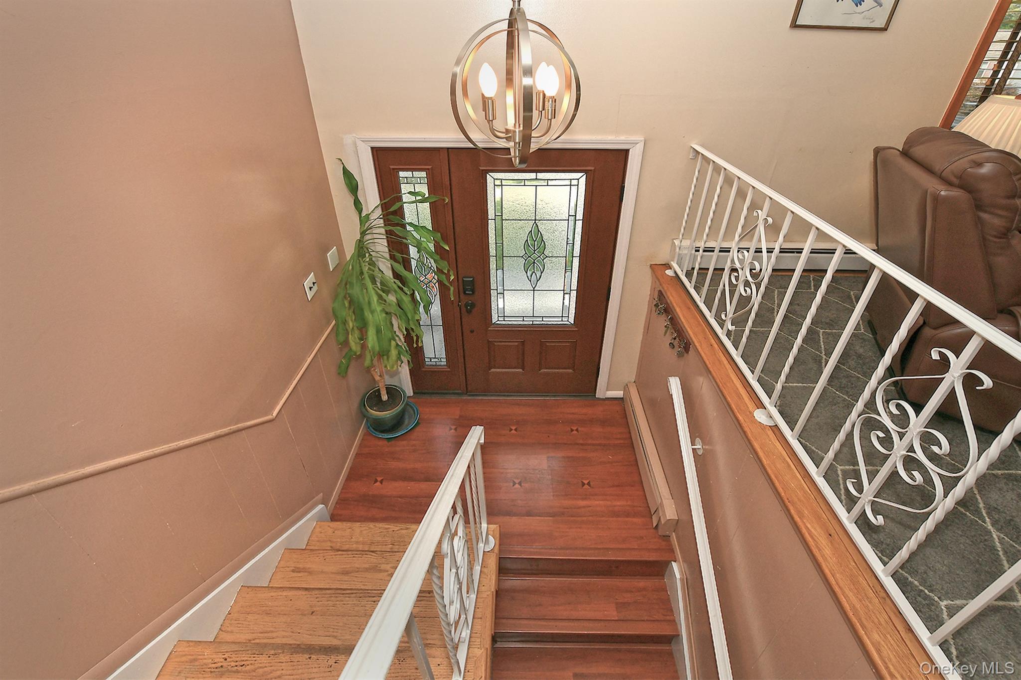 Single Family Crest Hill Court Suffolk County, NY 11746, MLS-1040705-12