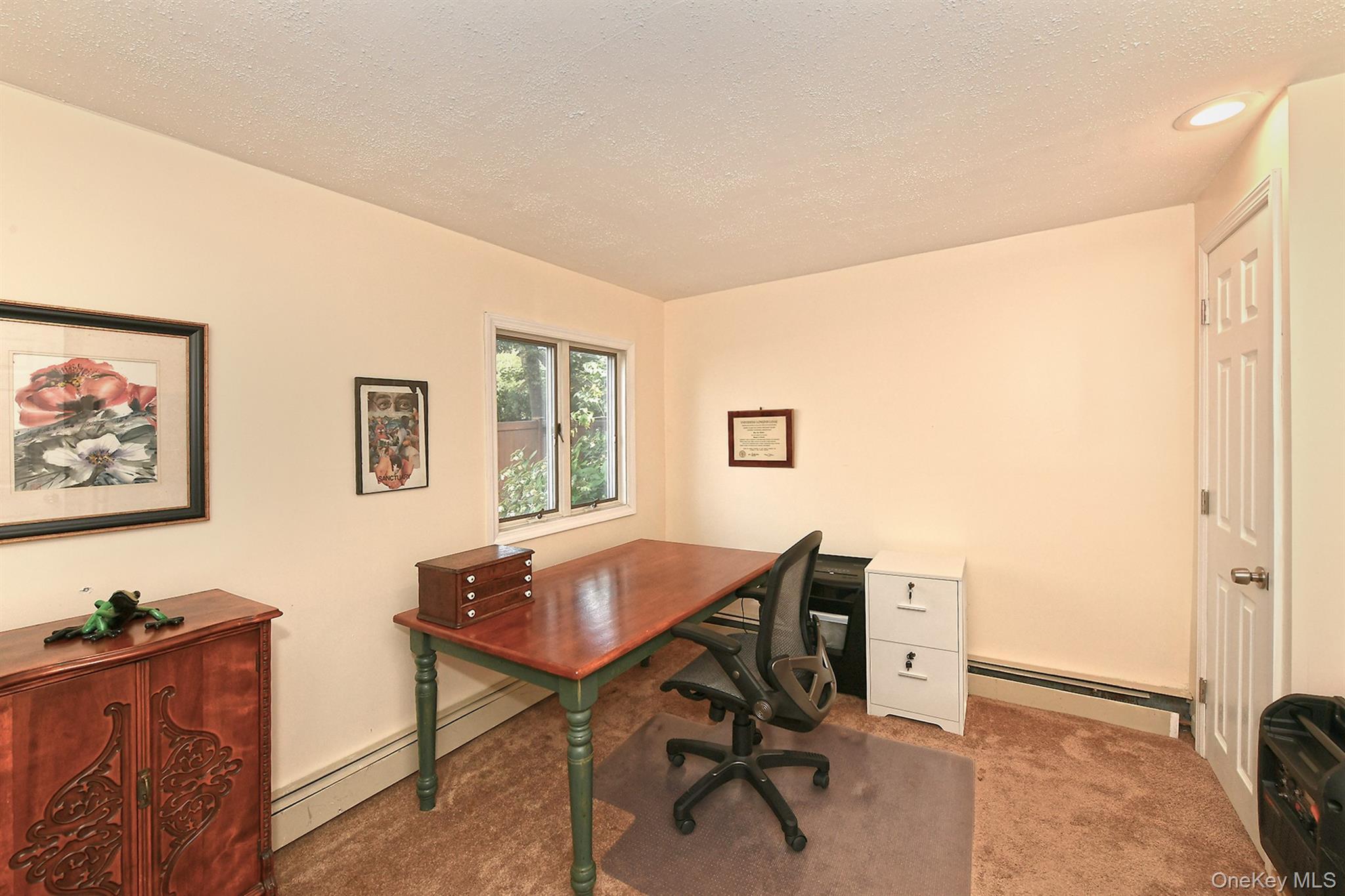 Single Family Crest Hill Court Suffolk County, NY 11746, MLS-1040705-15