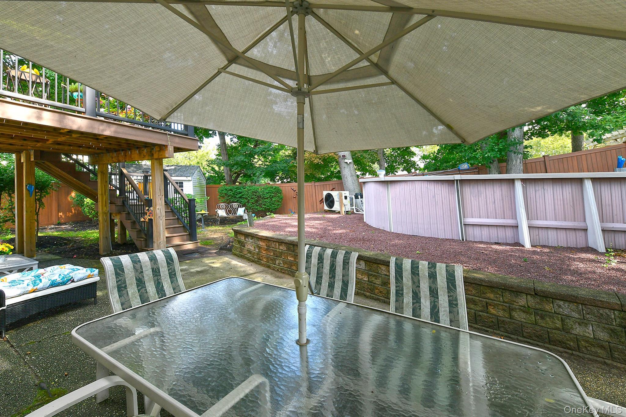Single Family Crest Hill Court Suffolk County, NY 11746, MLS-1040705-21