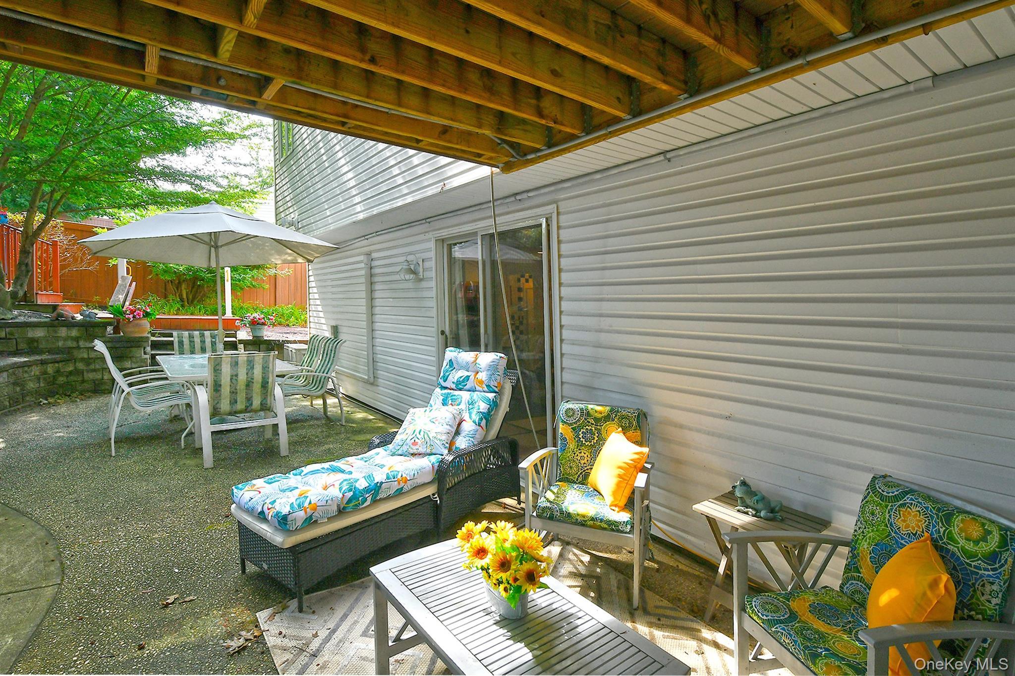 Single Family Crest Hill Court Suffolk County, NY 11746, MLS-1040705-29