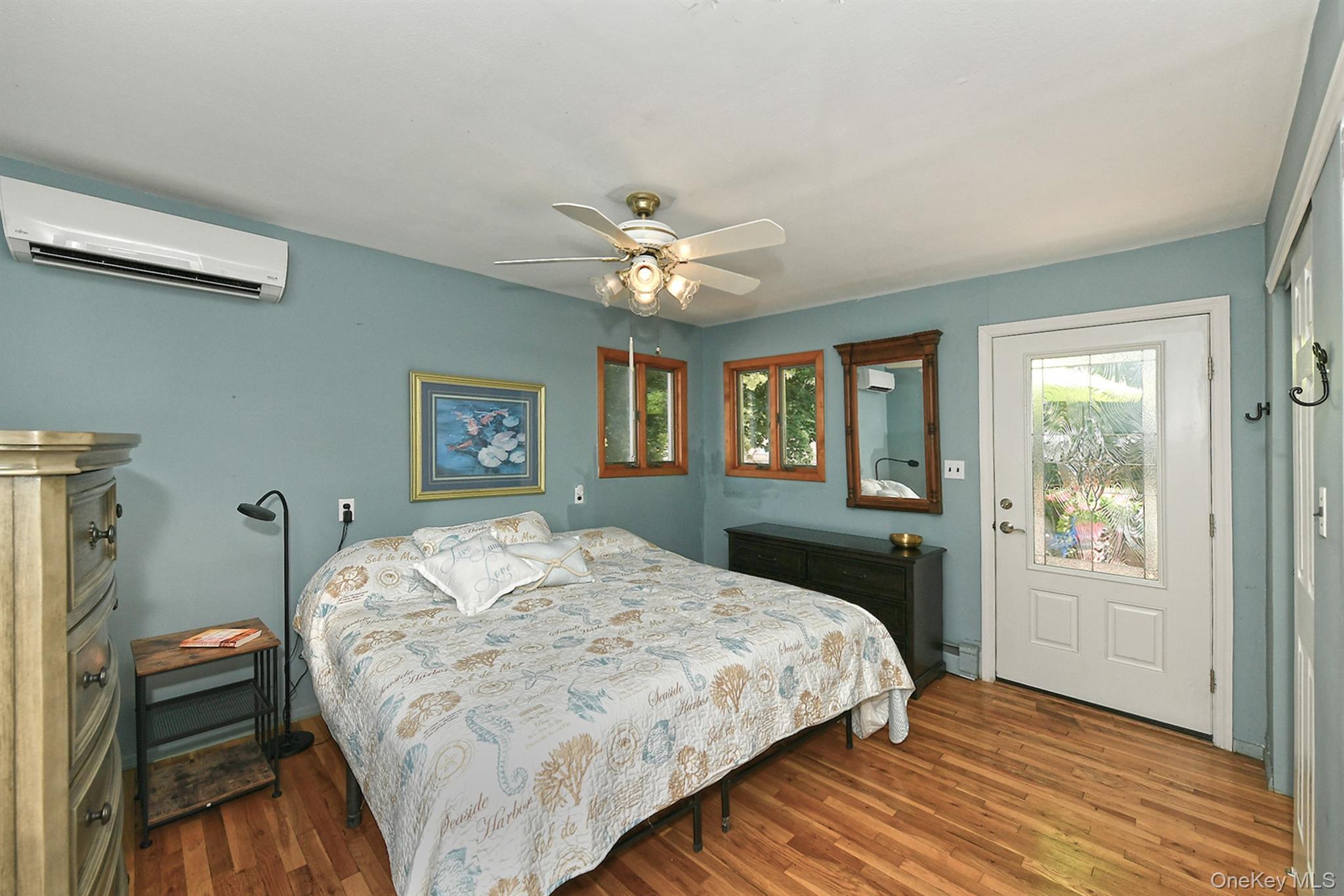 Single Family Crest Hill Court Suffolk County, NY 11746, MLS-1040705-8