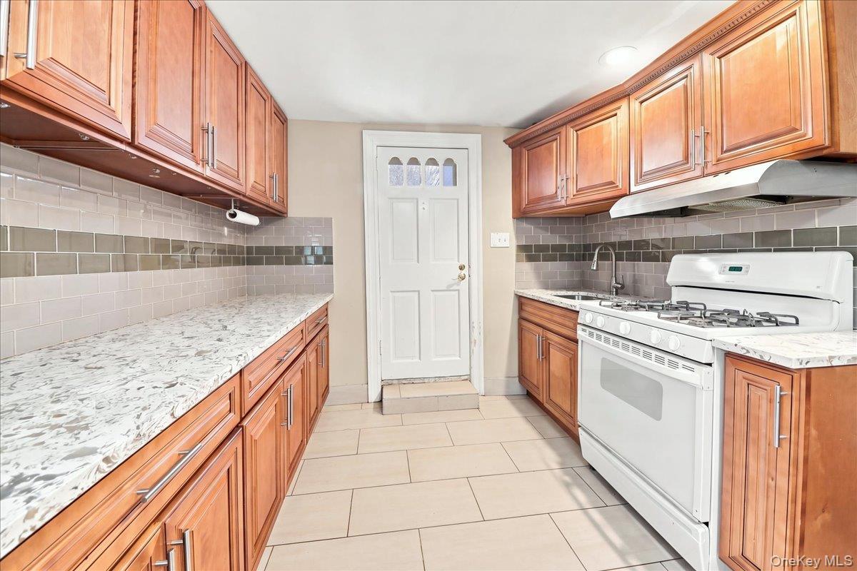 Single Family Mile Square Road Westchester County, NY 10704, MLS-1040706-20