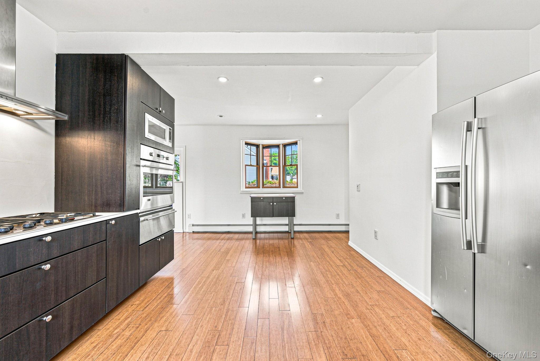 Single Family N Wellwood Avenue  Suffolk County, NY 11757, MLS-1040710-10