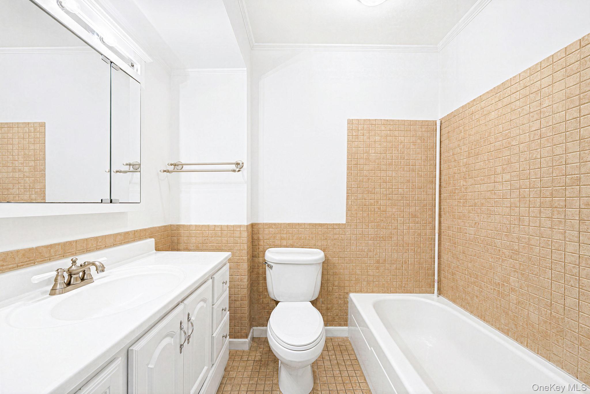 Single Family N Wellwood Avenue  Suffolk County, NY 11757, MLS-1040710-19