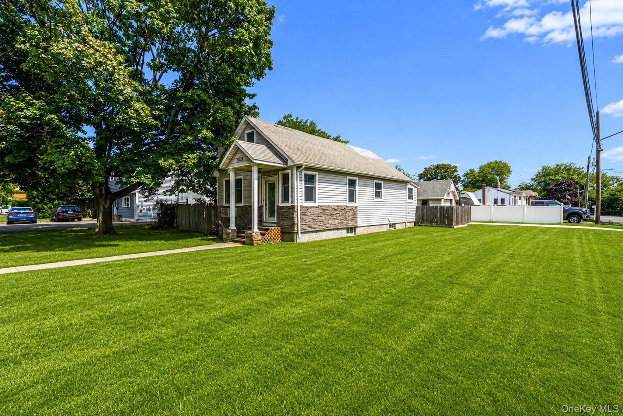 Single Family N Wellwood Avenue  Suffolk County, NY 11757, MLS-1040710-2