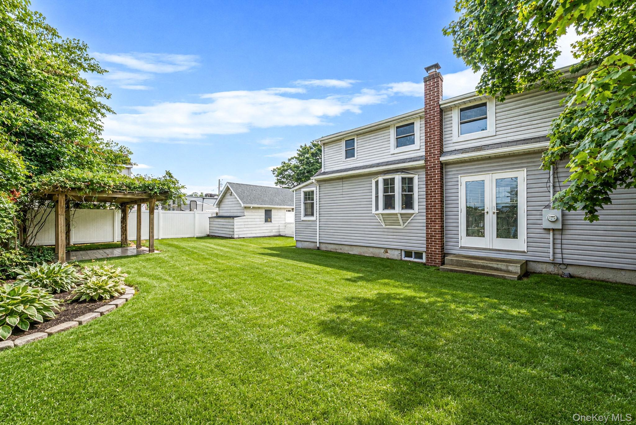 Single Family N Wellwood Avenue  Suffolk County, NY 11757, MLS-1040710-25