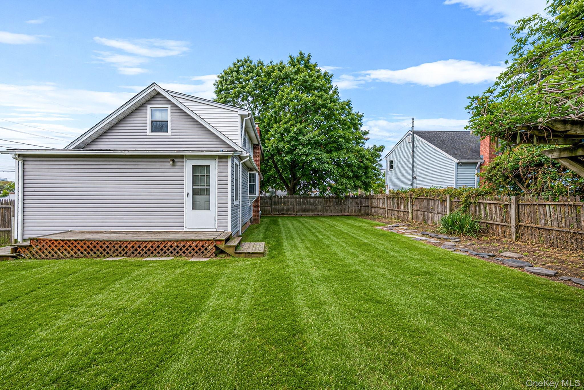 Single Family N Wellwood Avenue  Suffolk County, NY 11757, MLS-1040710-28