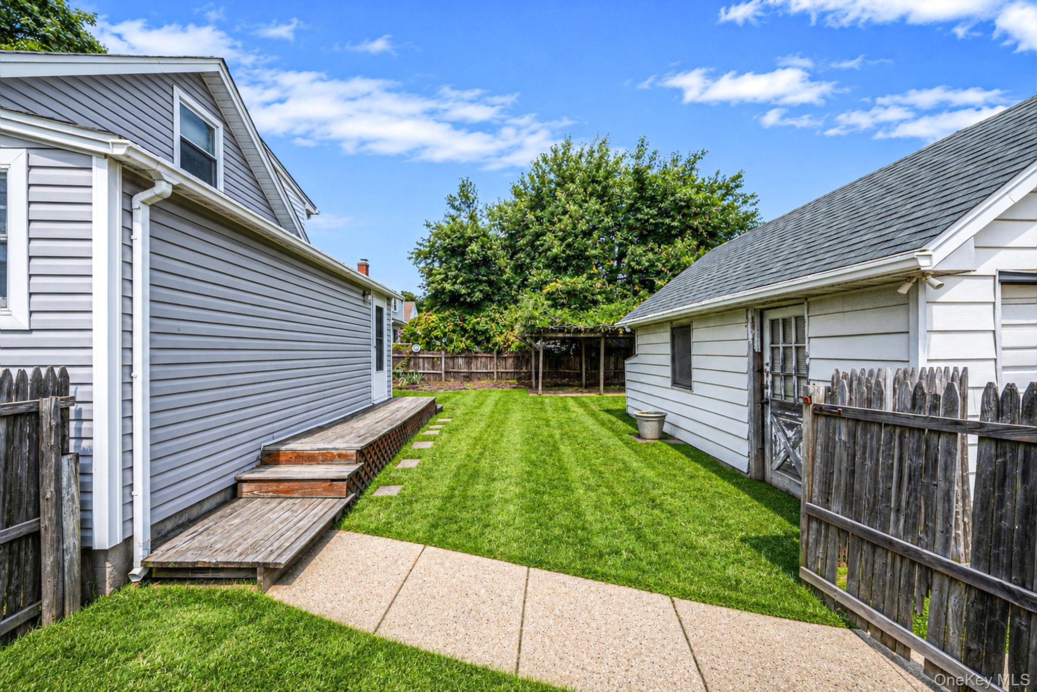 Single Family N Wellwood Avenue  Suffolk County, NY 11757, MLS-1040710-29