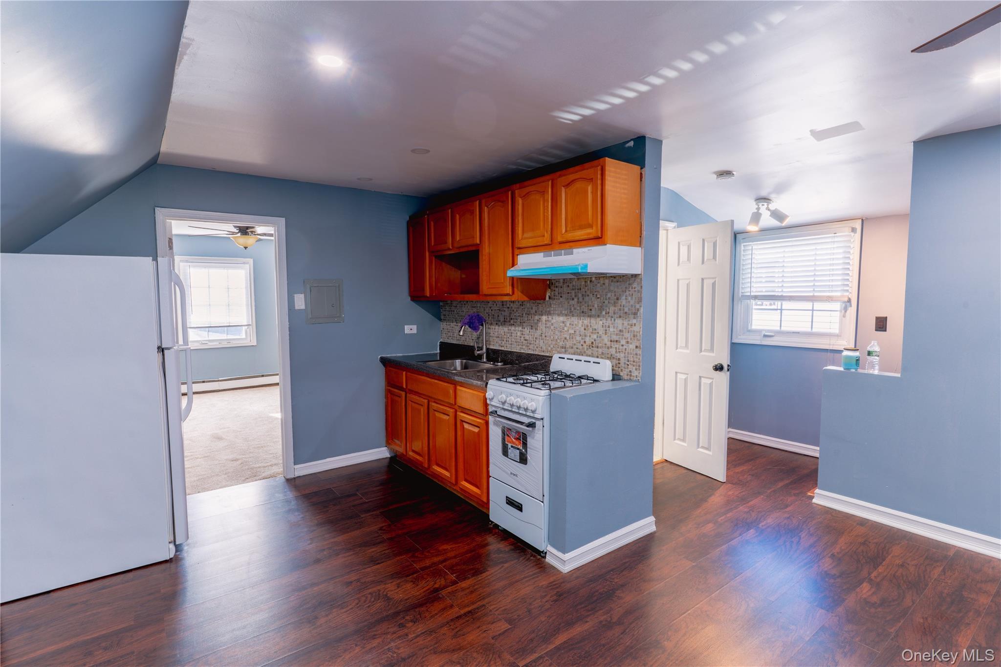 Single Family 130 St  Queens, NY 11420, MLS-1040713-24