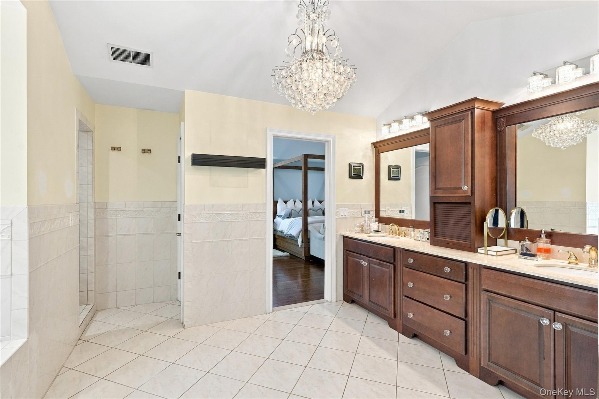 Single Family Woodcrest Lane Orange County, NY 10924, MLS-1040719-29