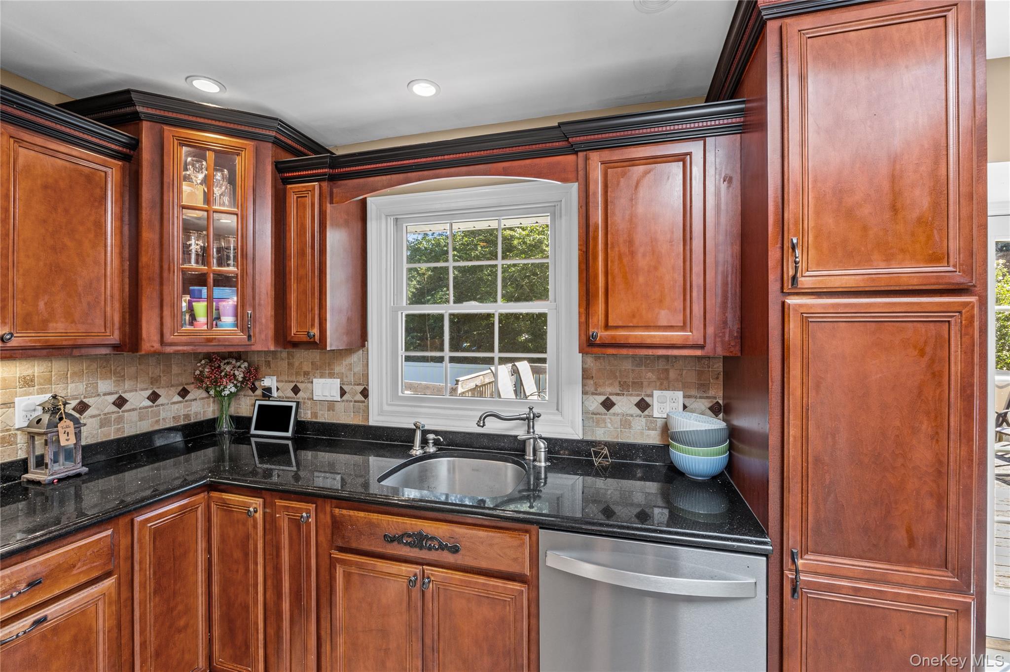 Single Family Marbeth Circle Suffolk County, NY 11764, MLS-1040721-14