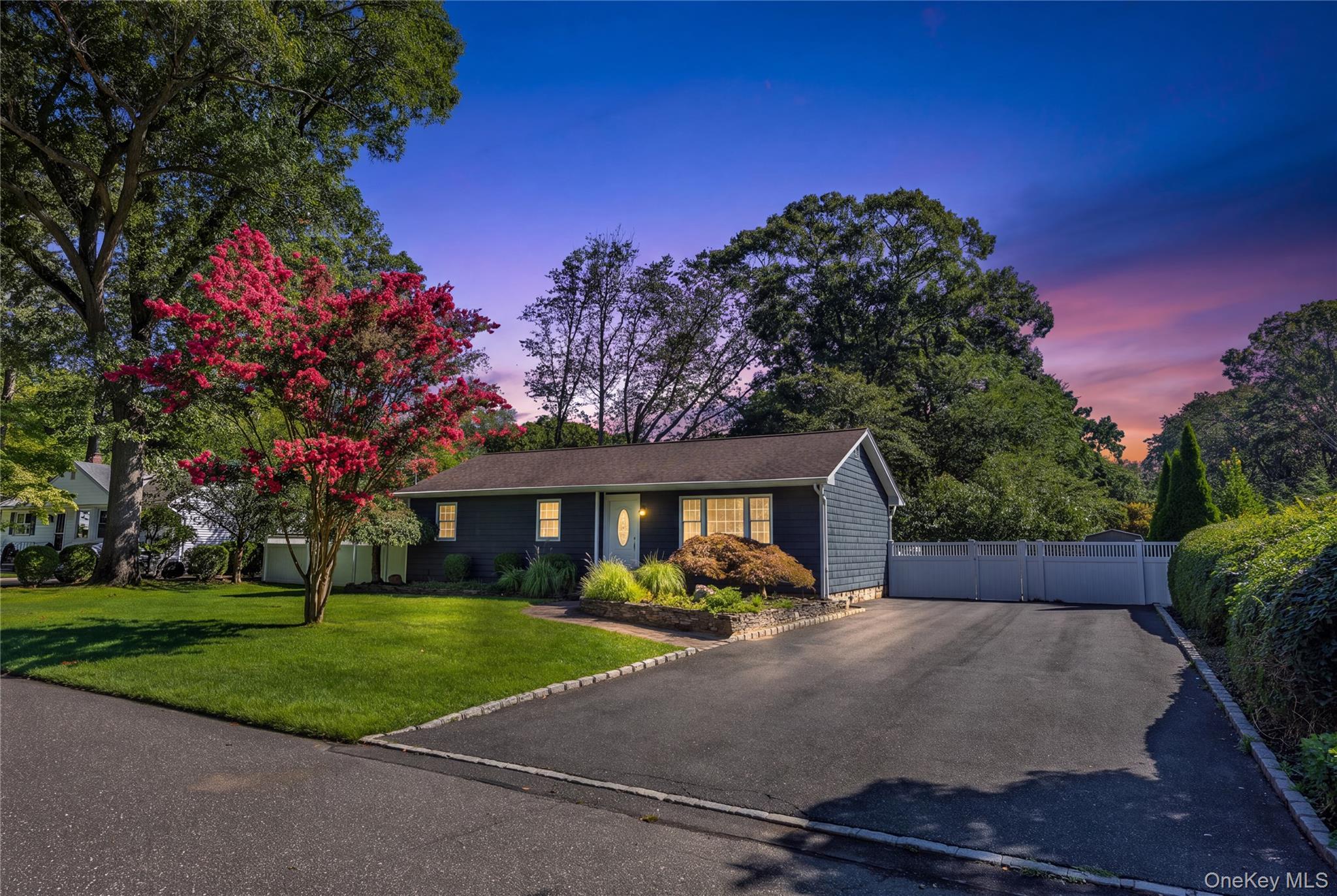 Single Family Marbeth Circle Suffolk County, NY 11764, MLS-1040721-2
