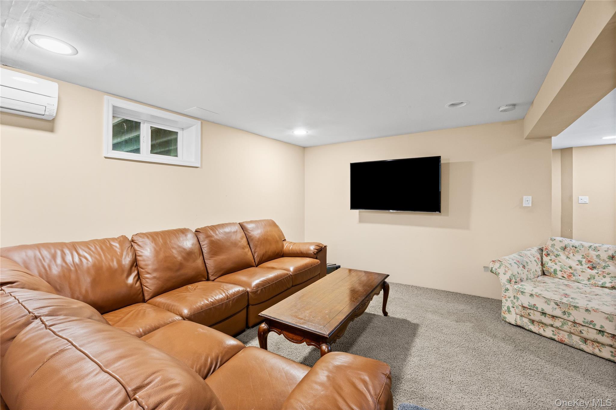 Single Family Marbeth Circle Suffolk County, NY 11764, MLS-1040721-24