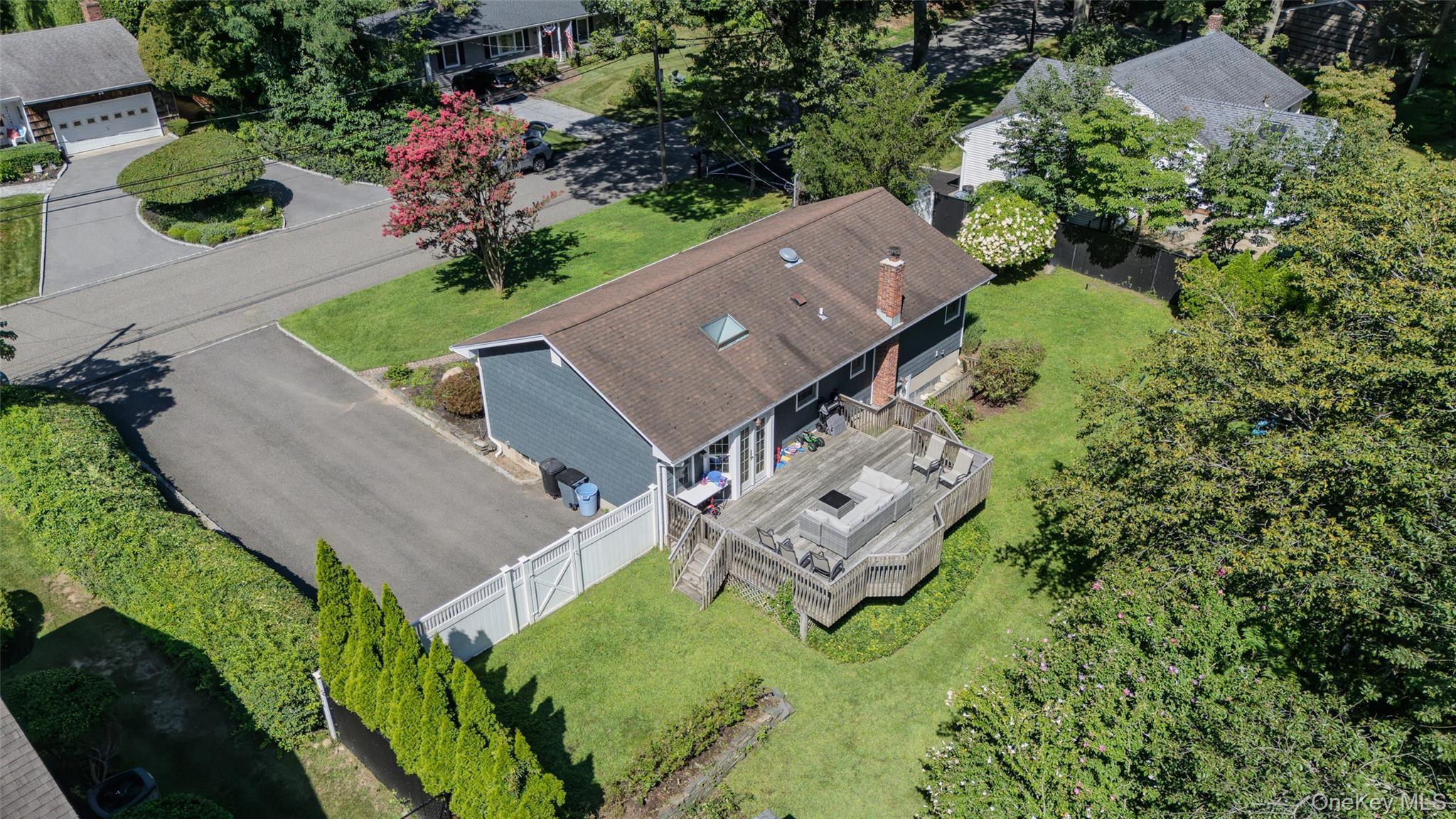 Single Family Marbeth Circle Suffolk County, NY 11764, MLS-1040721-39