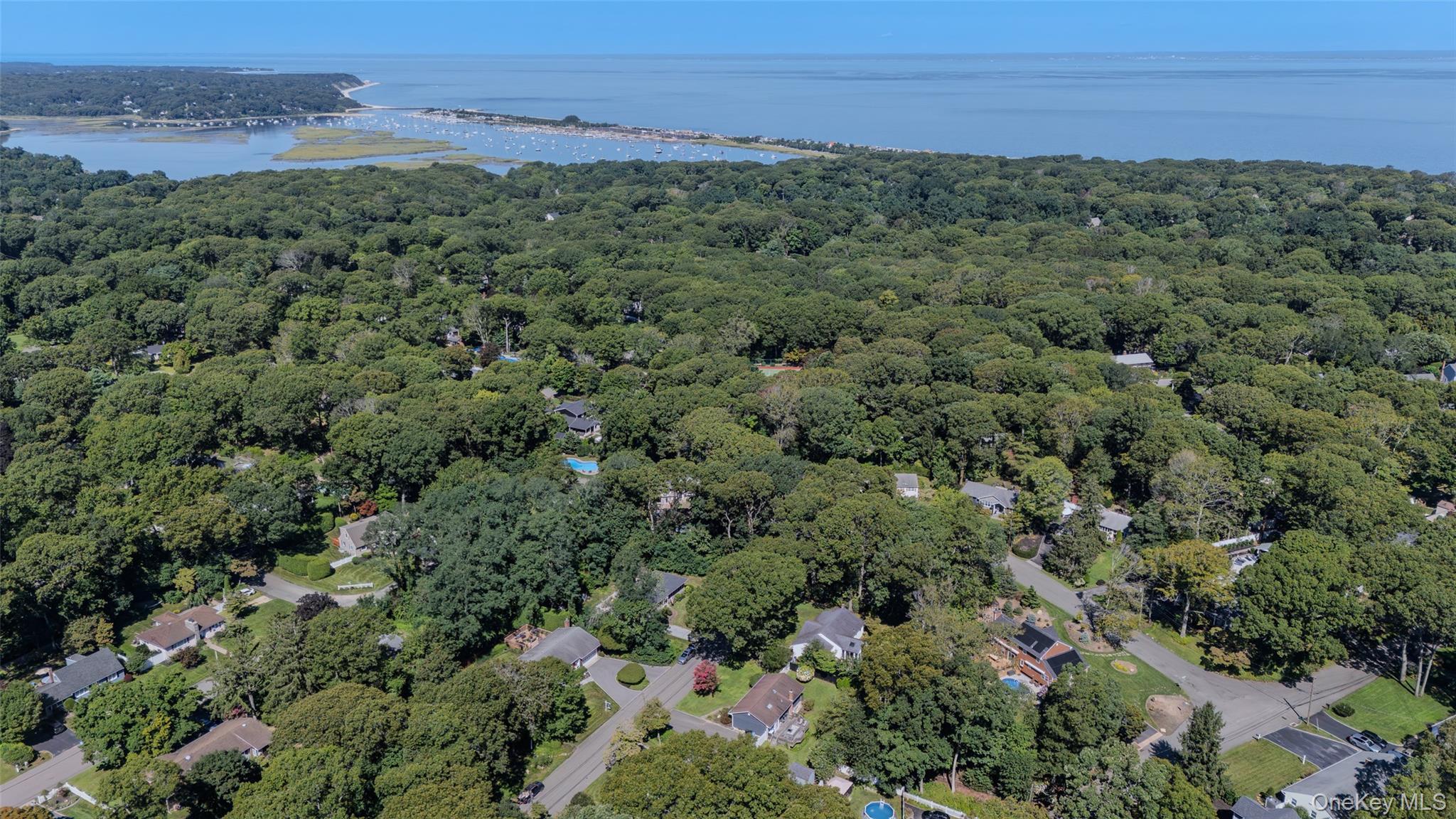Single Family Marbeth Circle Suffolk County, NY 11764, MLS-1040721-43