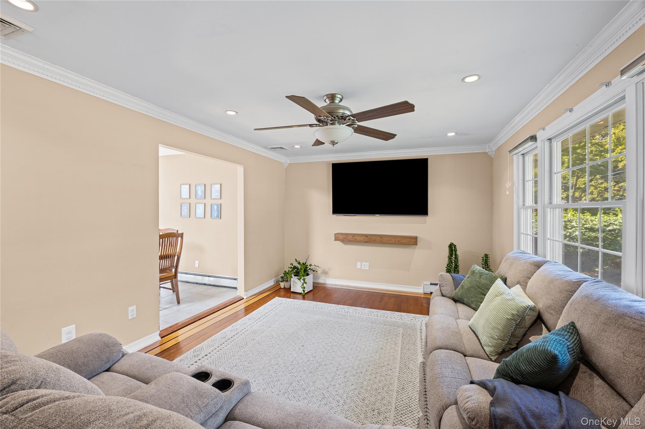Single Family Marbeth Circle Suffolk County, NY 11764, MLS-1040721-7