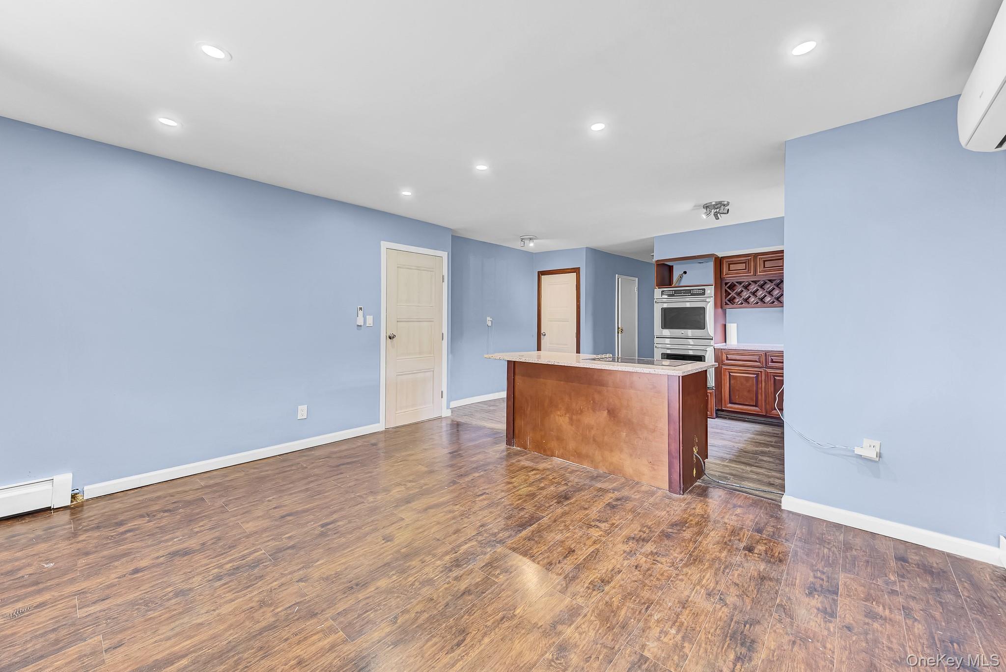 Single Family Autumn Avenue  Brooklyn, NY 11208, MLS-1040727-6
