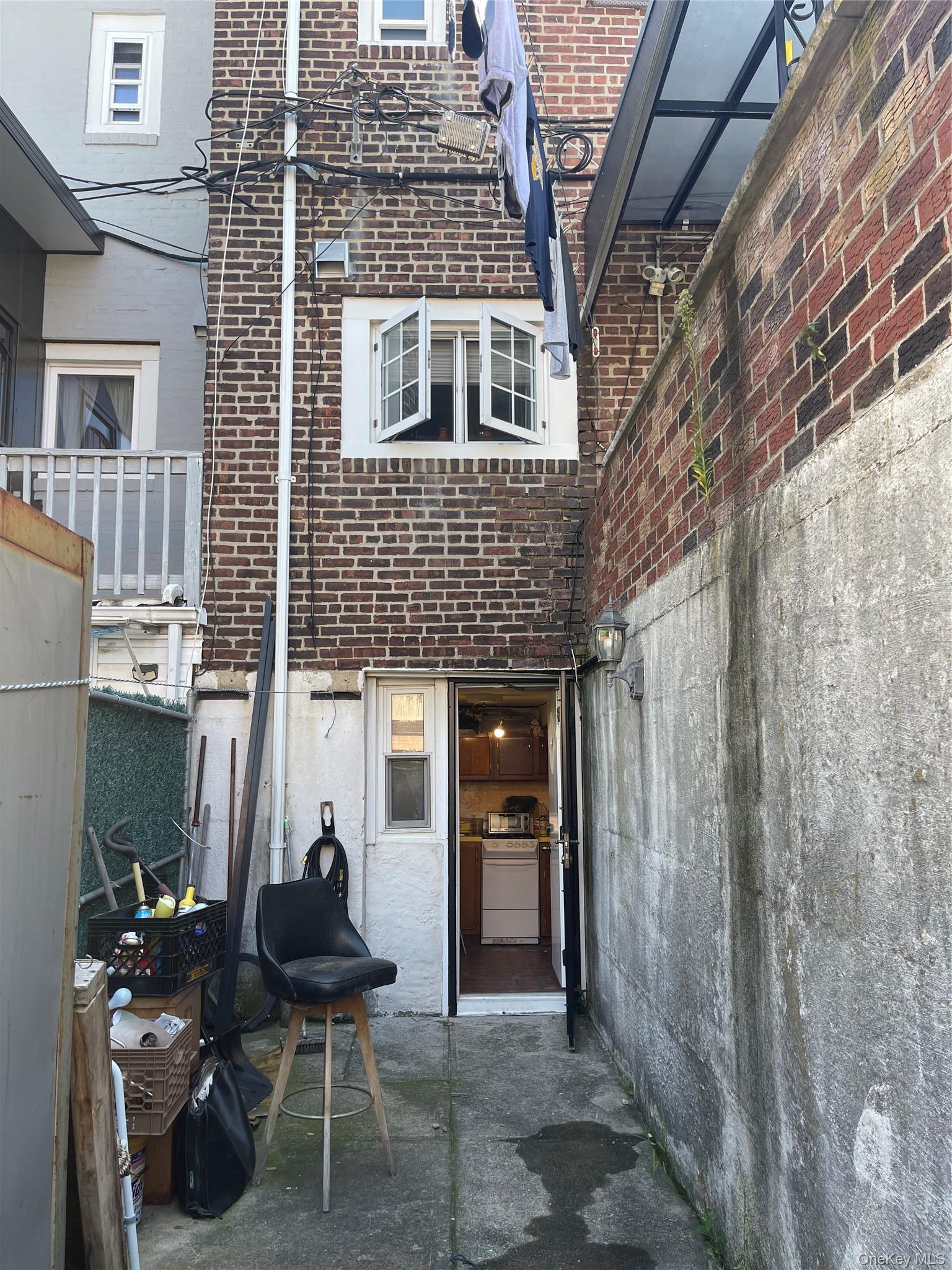 Single Family 78th Street Queens, NY 11379, MLS-1040734-21