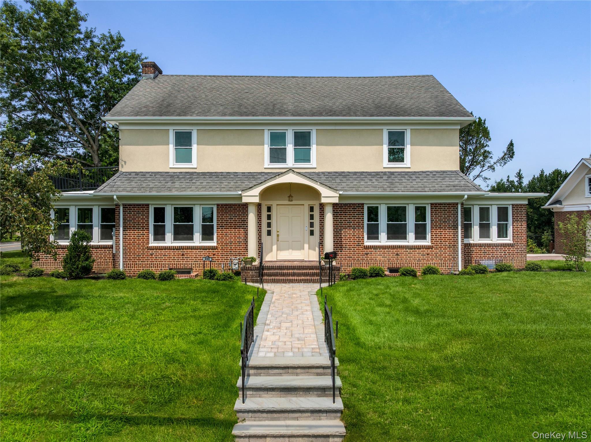 Single Family Pomander Road  Nassau County, NY 11501, MLS-1040739-18