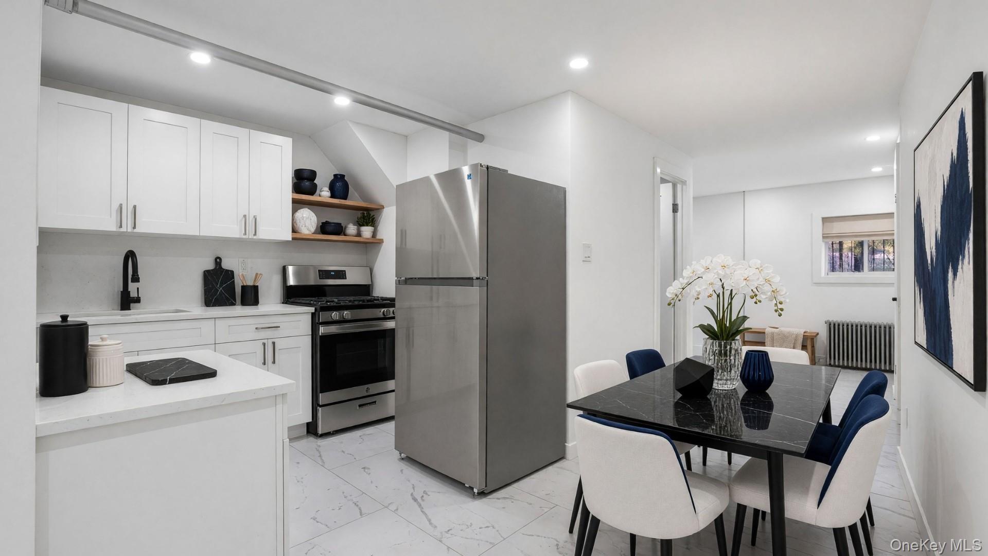 Single Family Murdock Avenue  Bronx, NY 10466, MLS-1040745-5