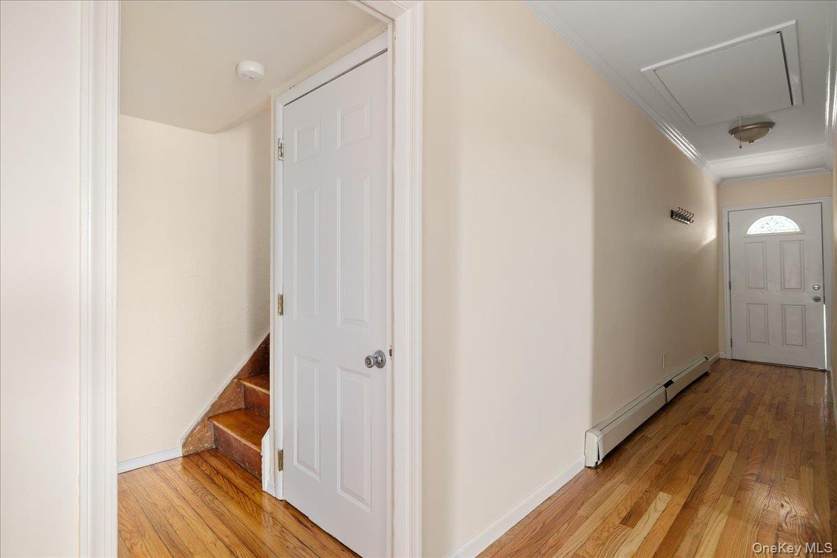 Single Family Riverdale Avenue Nassau County, NY 11758, MLS-1040763-17