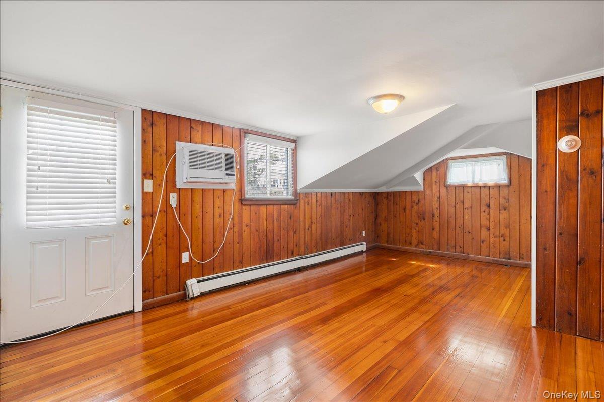 Single Family Riverdale Avenue Nassau County, NY 11758, MLS-1040763-18