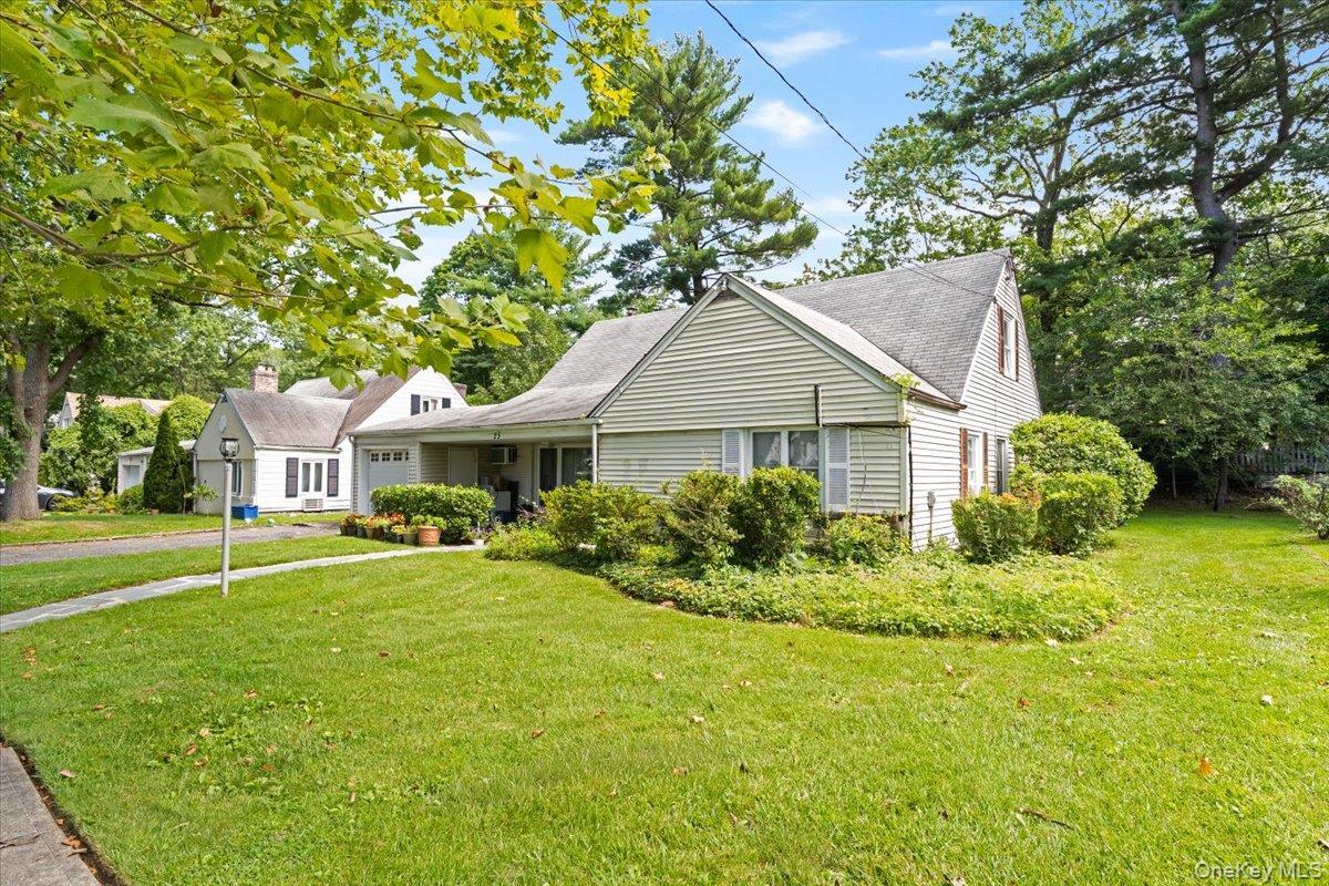 Single Family Bentley Road  Nassau County, NY 11023, MLS-1040773-2