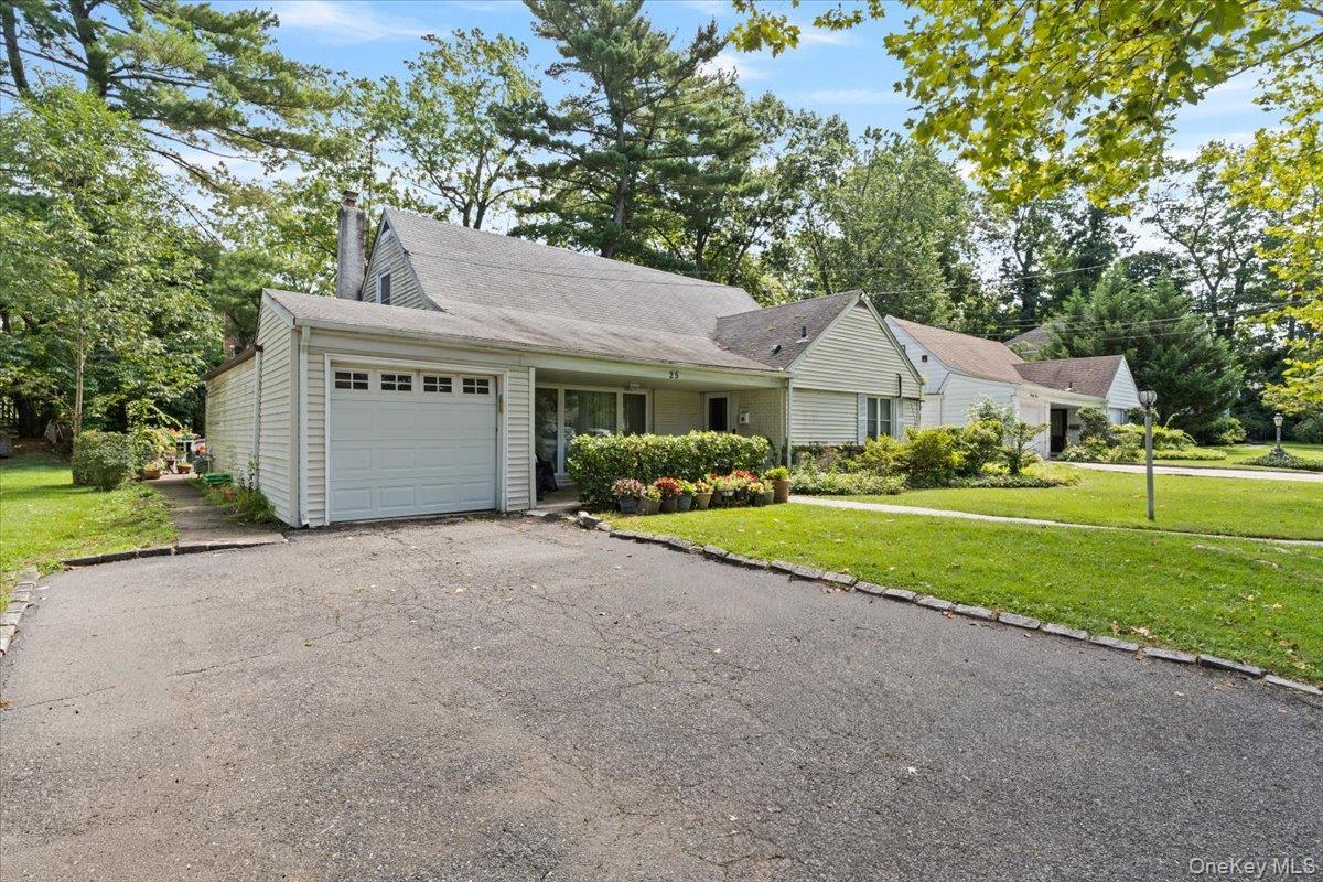 Single Family Bentley Road  Nassau County, NY 11023, MLS-1040773-3