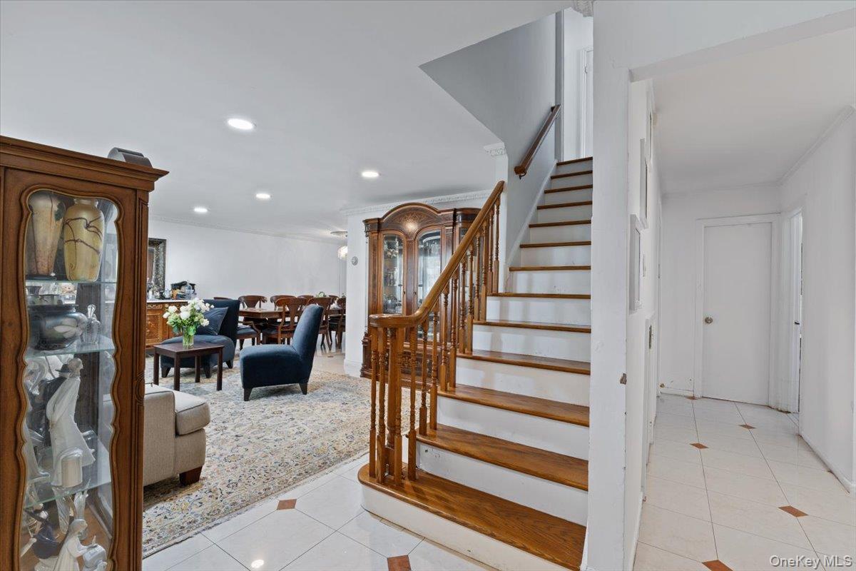Single Family Bentley Road  Nassau County, NY 11023, MLS-1040773-5