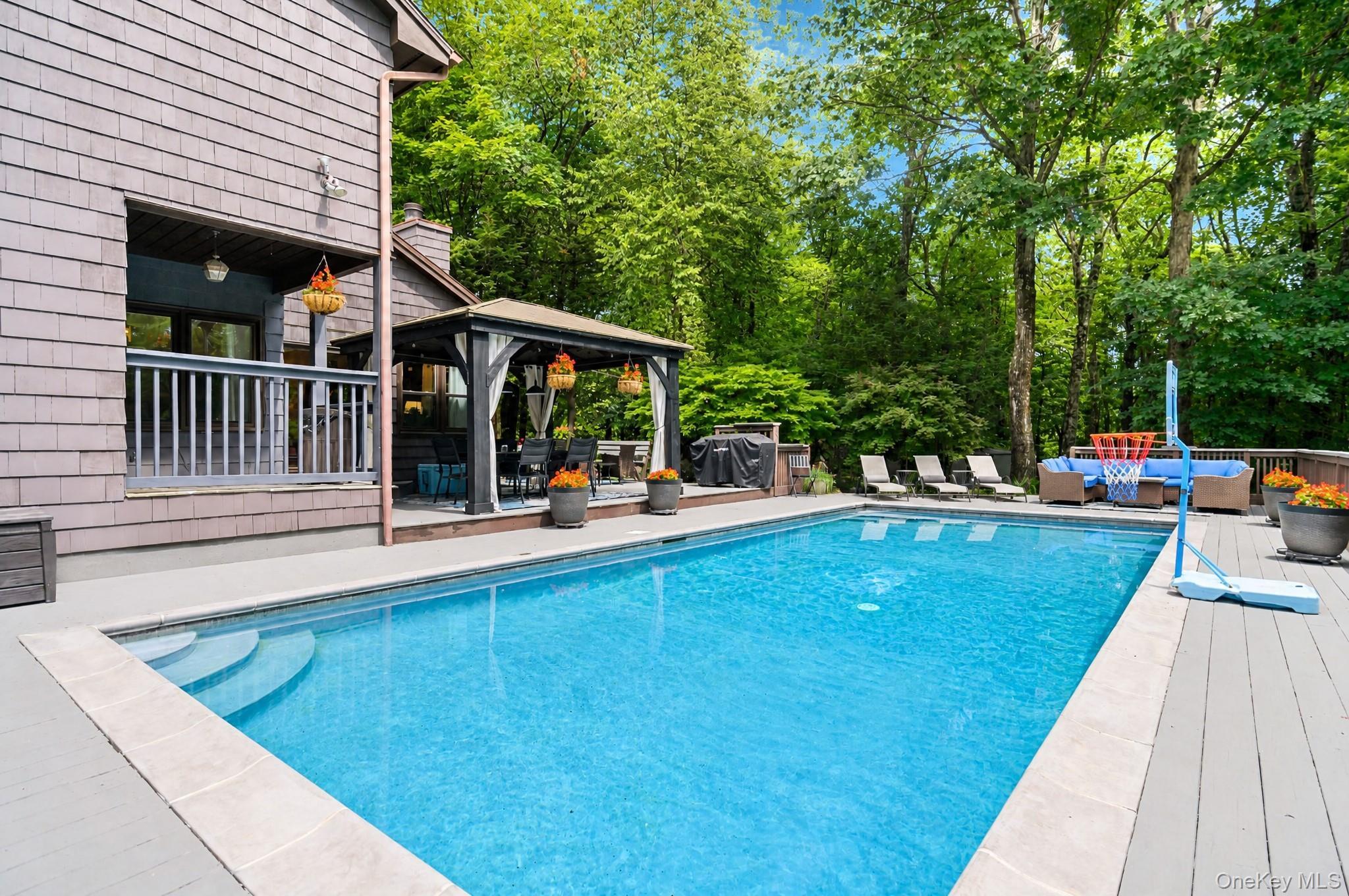 Single Family Coach Hill Drive Danbury, Ct Out Of Area, NY 06811, MLS-1040782-28