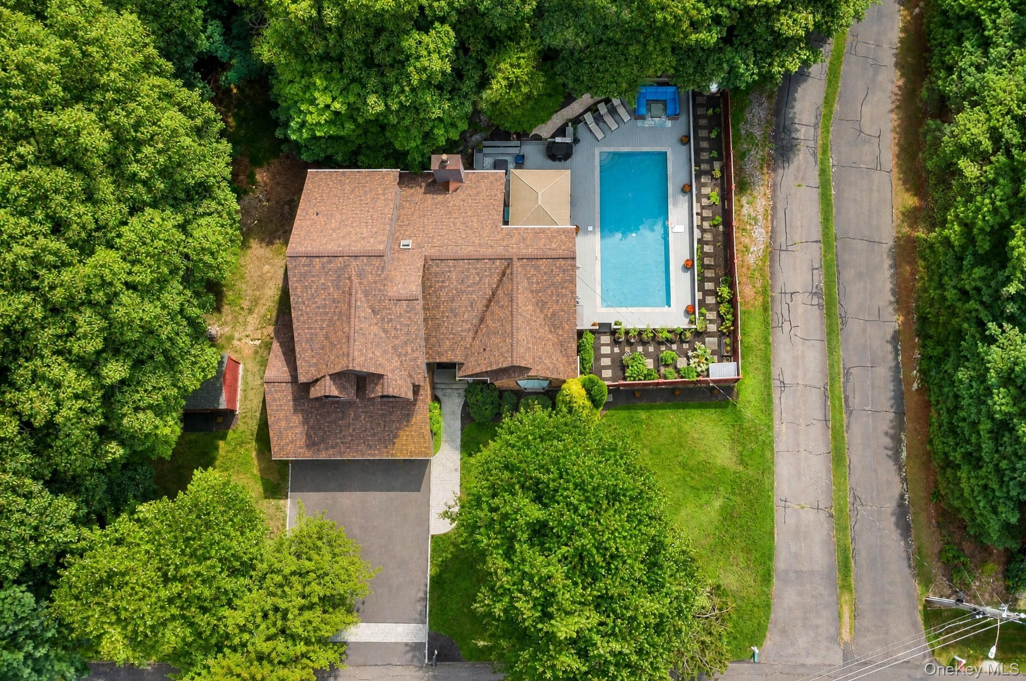 Single Family Coach Hill Drive Danbury, Ct Out Of Area, NY 06811, MLS-1040782-37