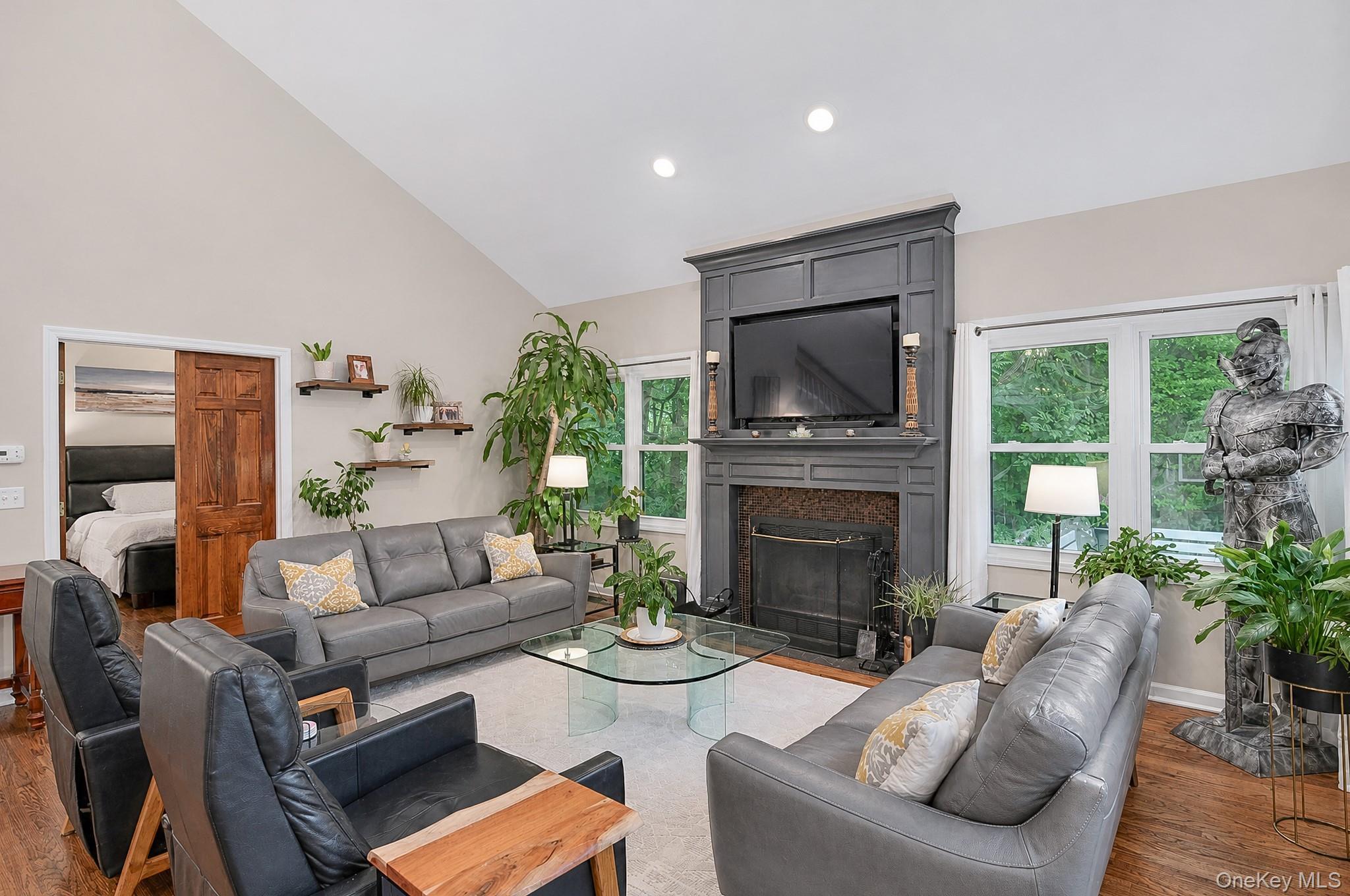 Single Family Coach Hill Drive Danbury, Ct Out Of Area, NY 06811, MLS-1040782-6