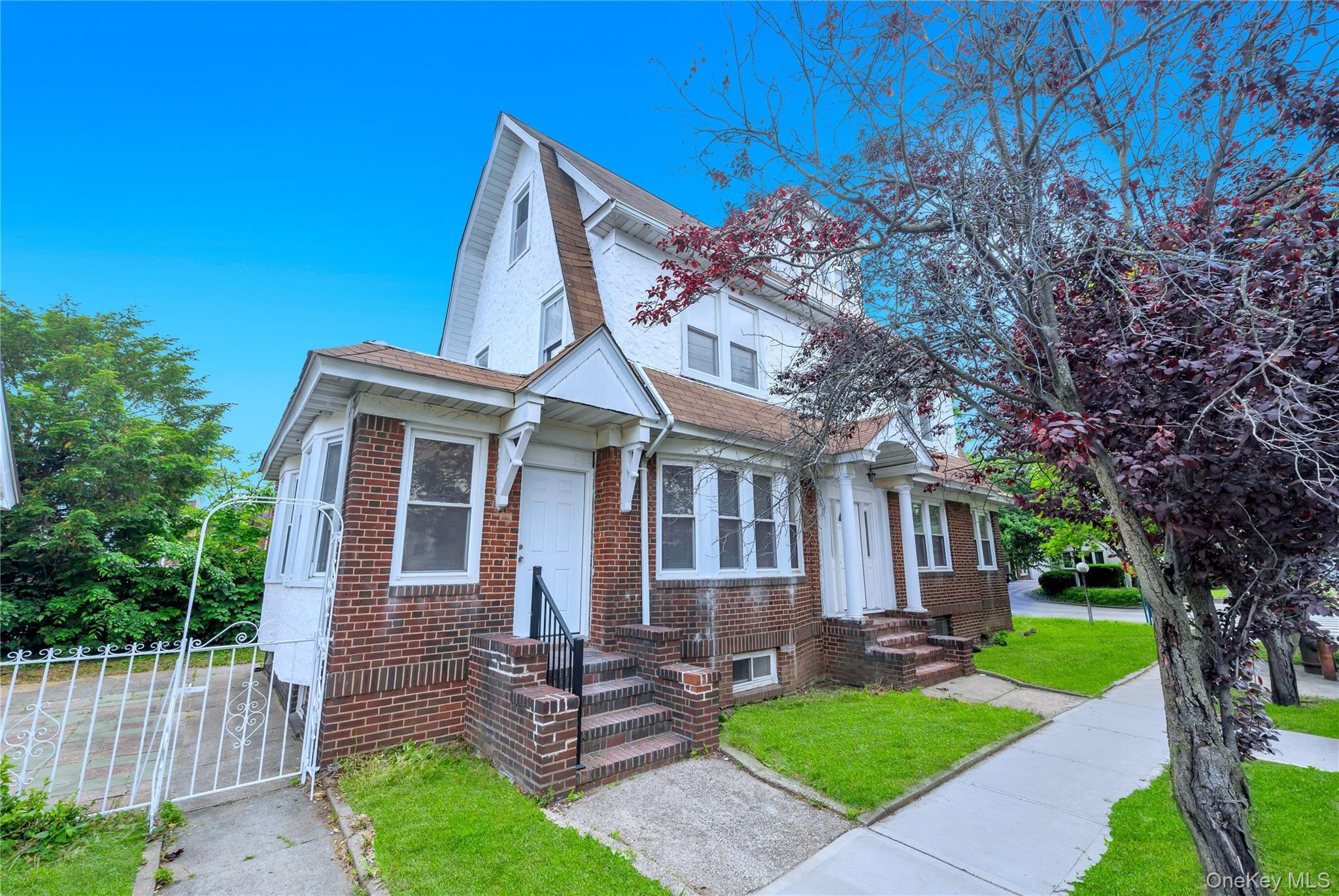 Single Family 202nd Street Queens, NY 11412, MLS-1040784-4
