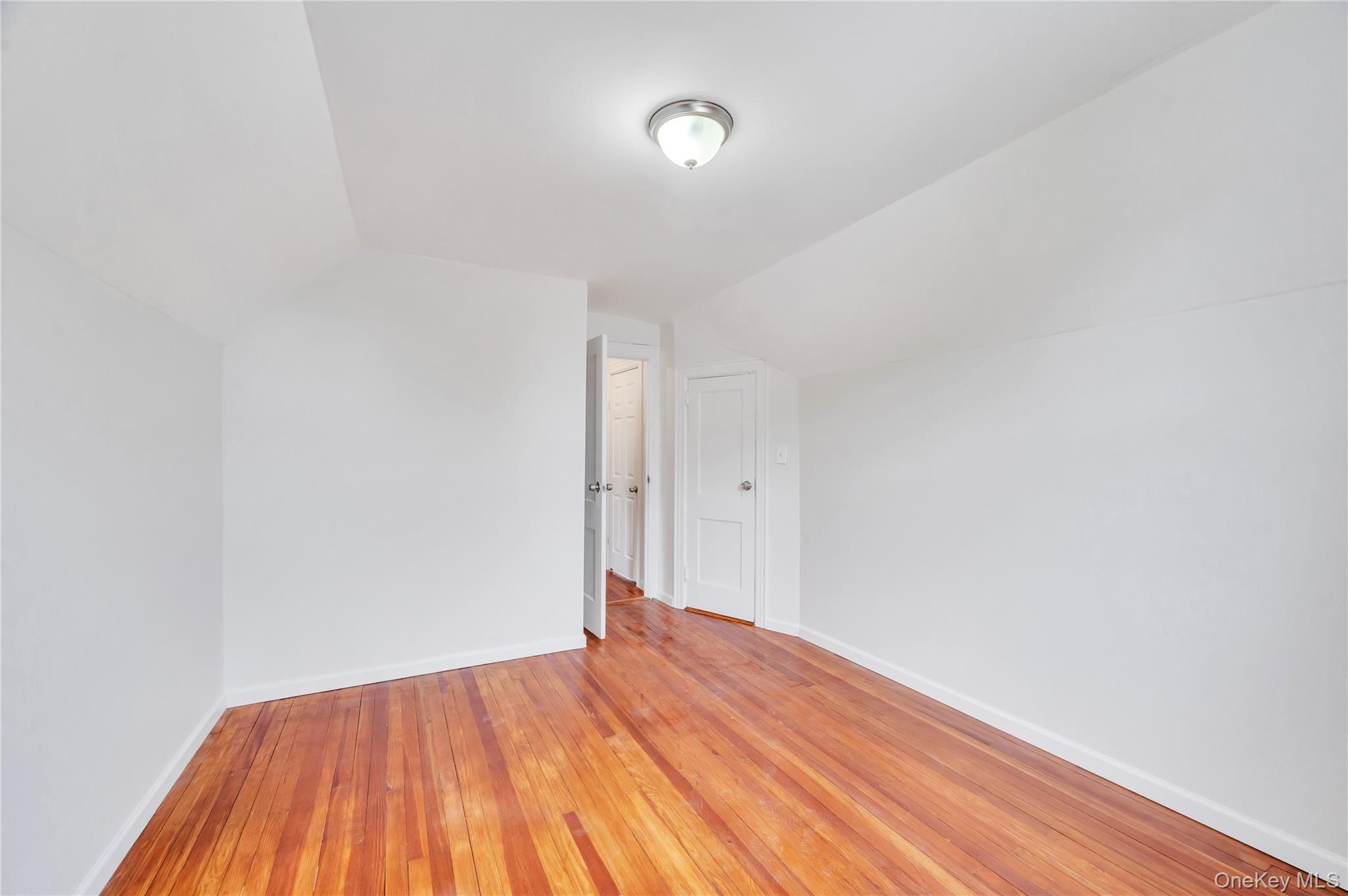 Single Family 202nd Street Queens, NY 11412, MLS-1040784-44