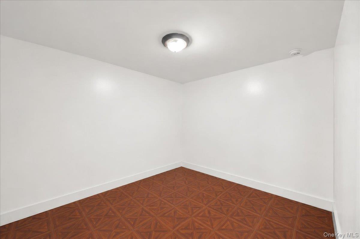 Single Family W 234th Street Bronx, NY 10463, MLS-1040786-9