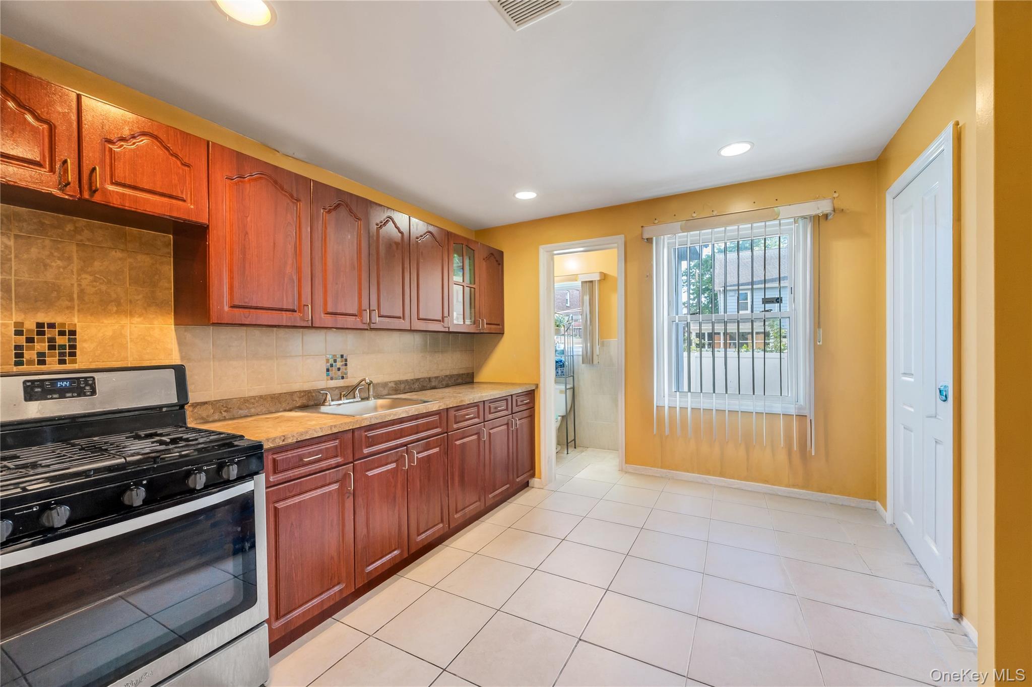 Single Family 107th Avenue Queens, NY 11429, MLS-1040790-10