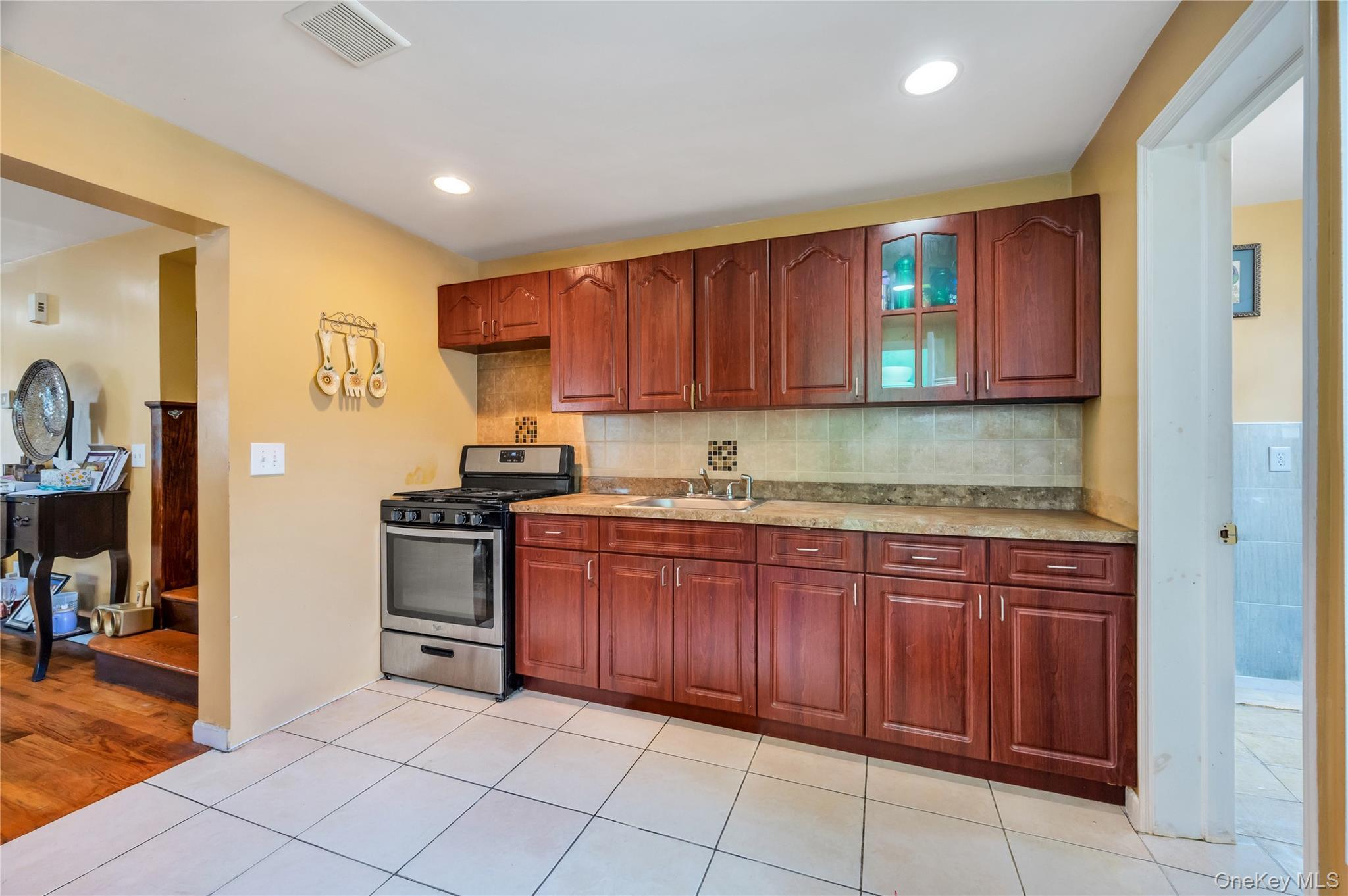 Single Family 107th Avenue Queens, NY 11429, MLS-1040790-12